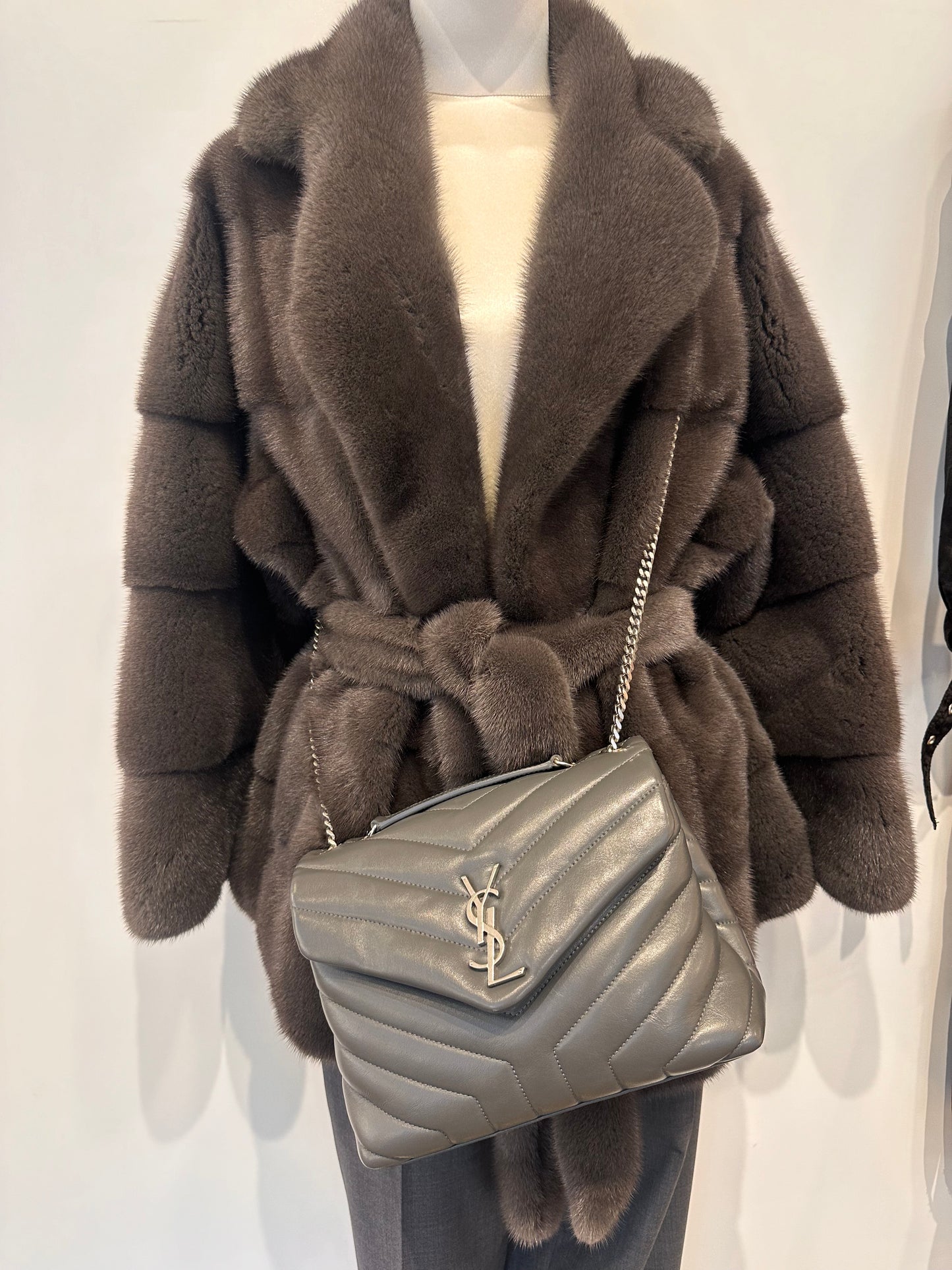 Ysl borsa Loulou in pelle grigia metallo silver