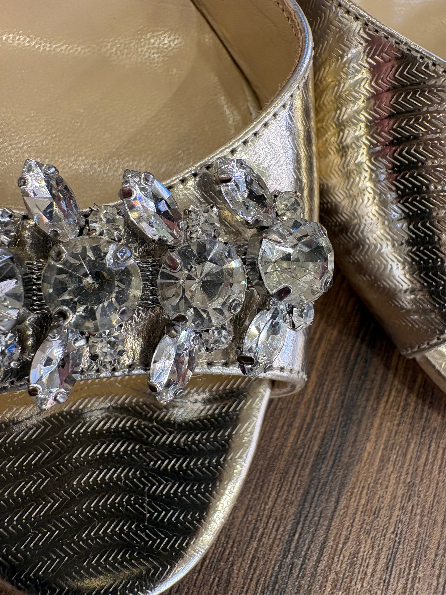 Jimmy Choo sandali oro con pietre effetto diamante n37,5. Nuovo