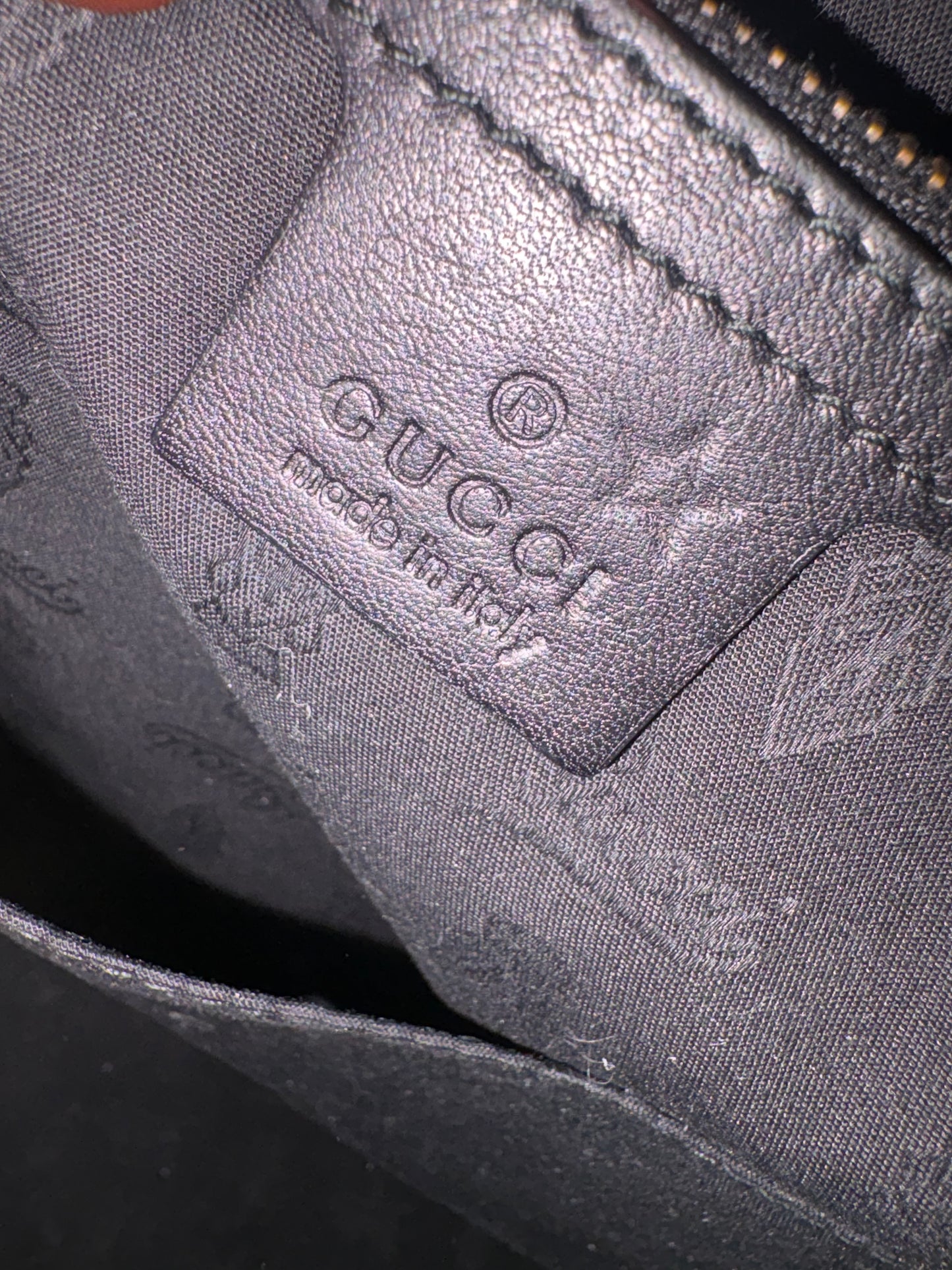 Gucci borsa a mano in suede nero metallo dorato