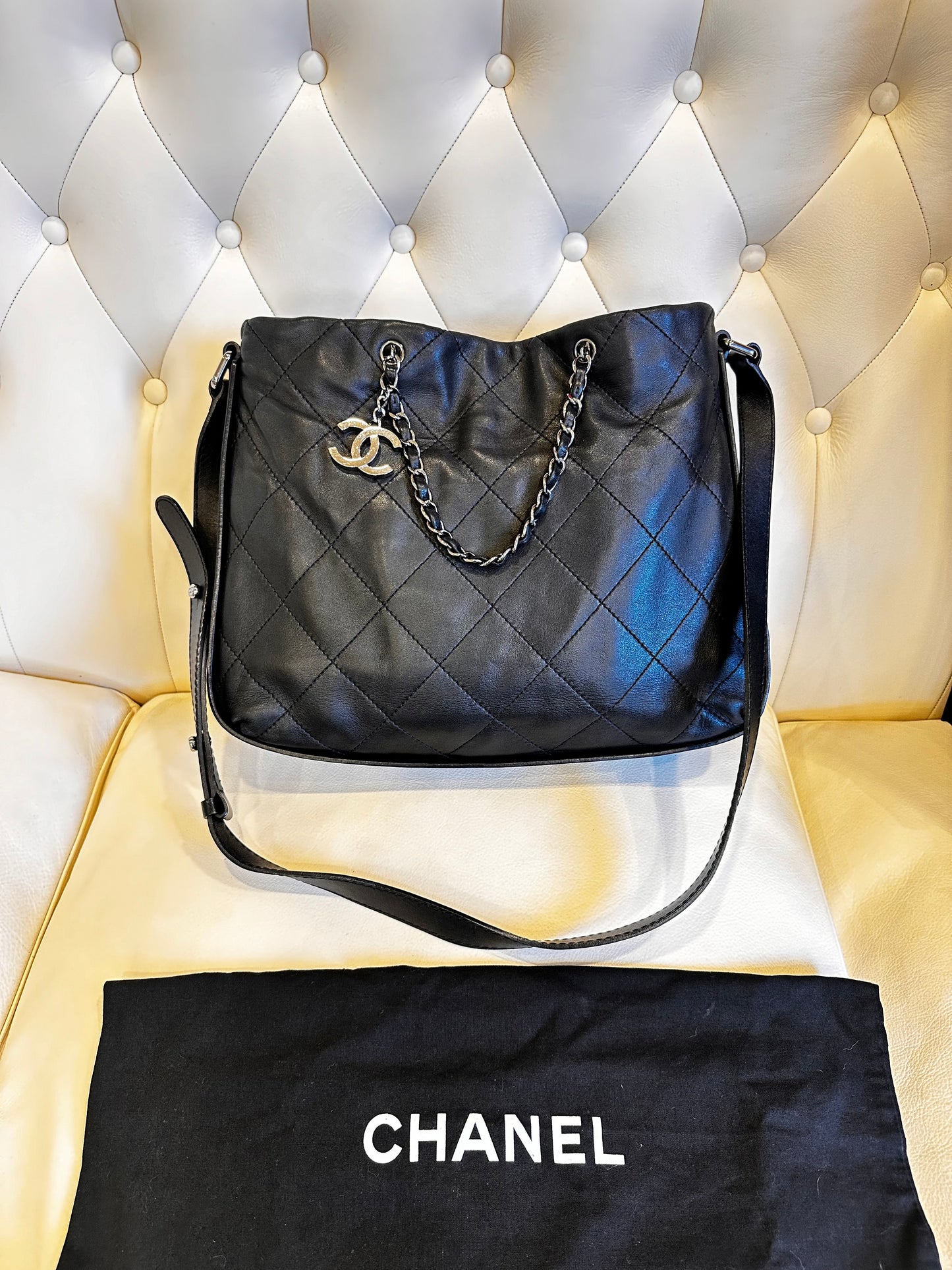 Chanel tote bag agnello nero metallo silver