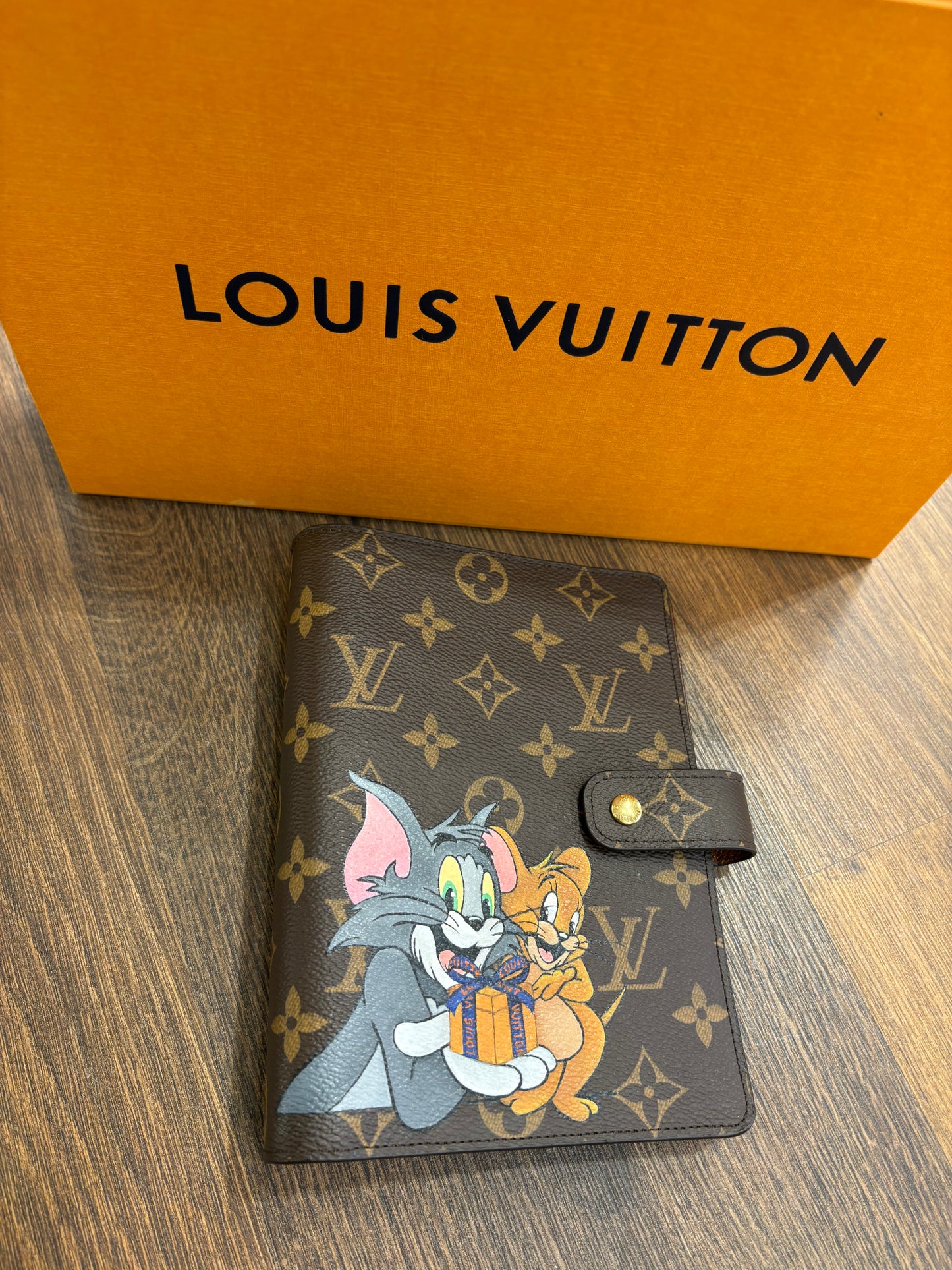 Louis Vuitton Copertina Agenda MM Monogram Custom Tom & Jerry . Nuovo