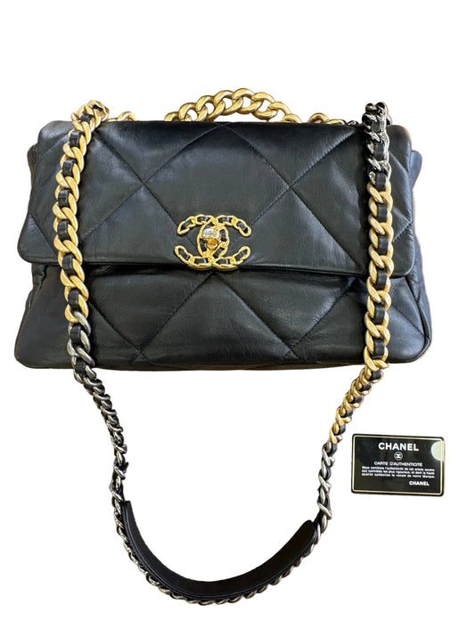 Borsa Chanel 19 Large Pelle d'Agnello Nera con Hardware Silver Gold