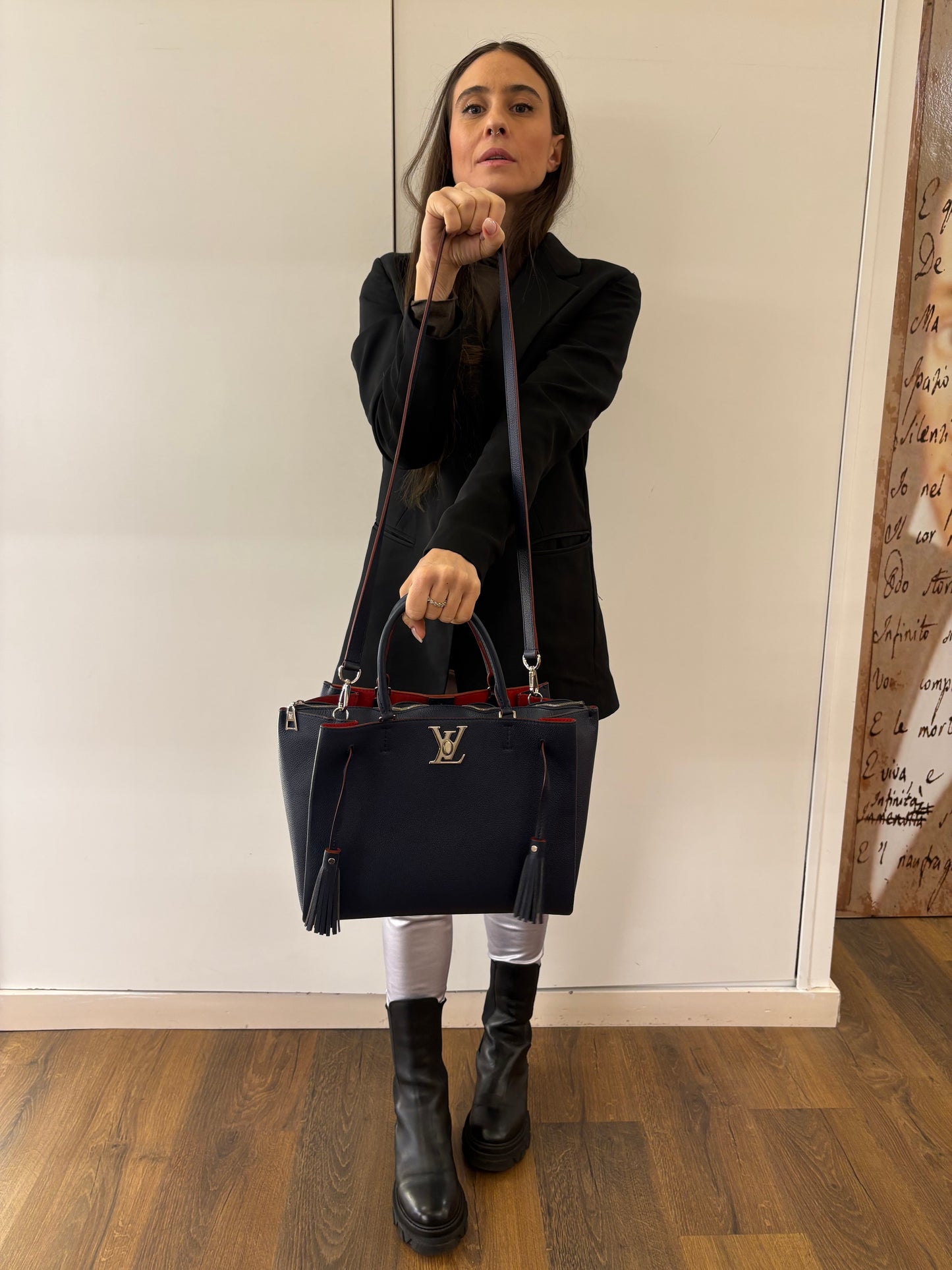Louis Vuitton LockMe To in pelle azzurra