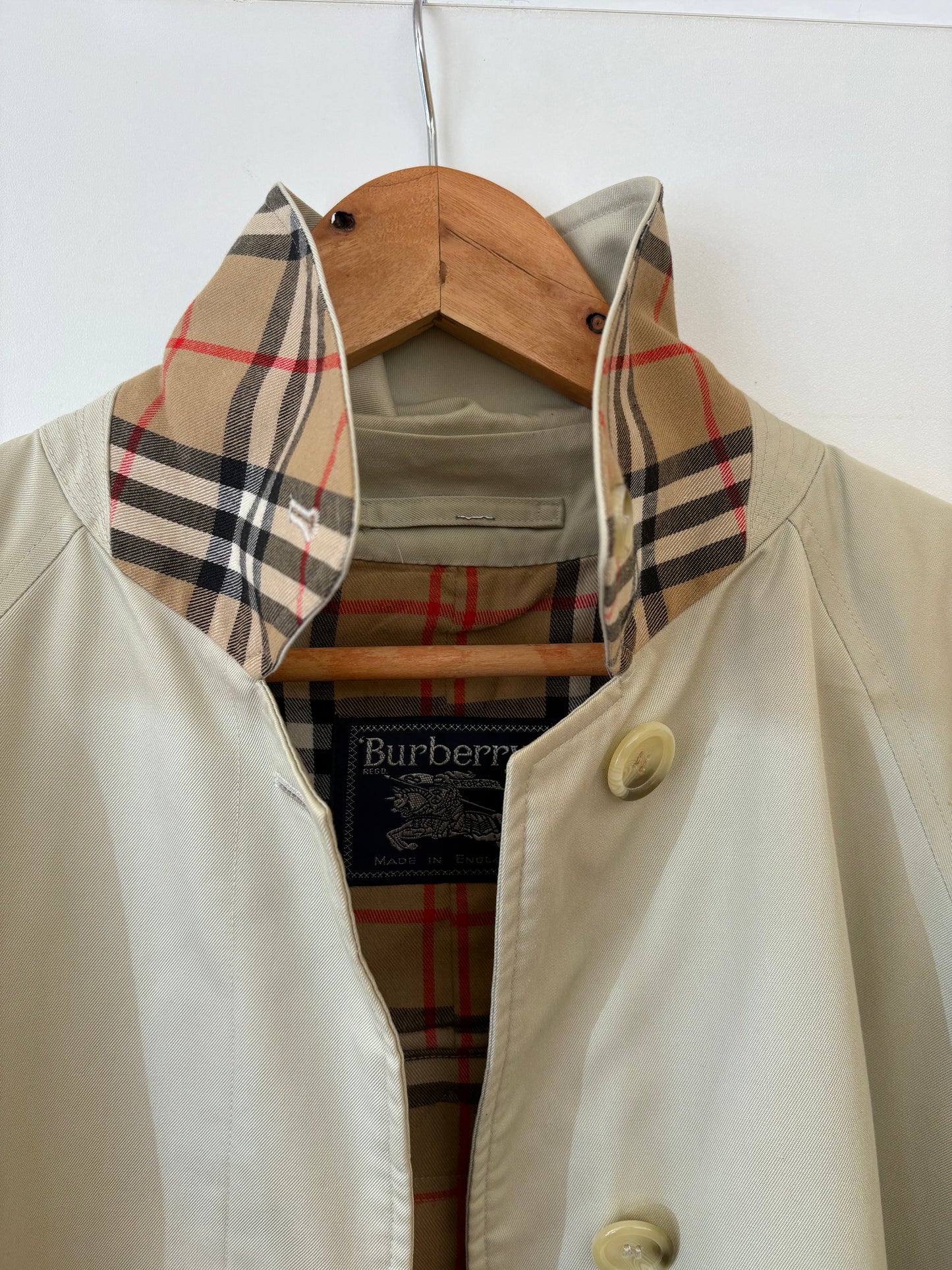 Burberrys’ trench sfoderato beige