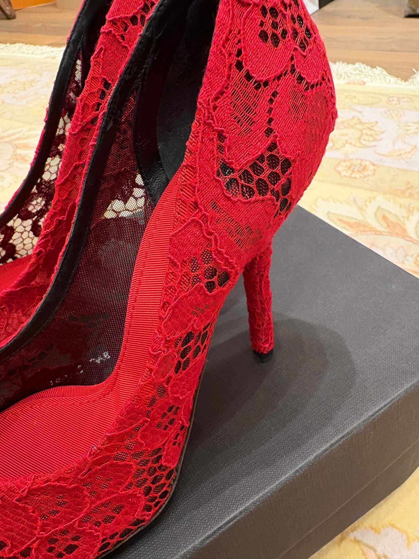 Dolce Gabbana décolleté in pizzo 38.5