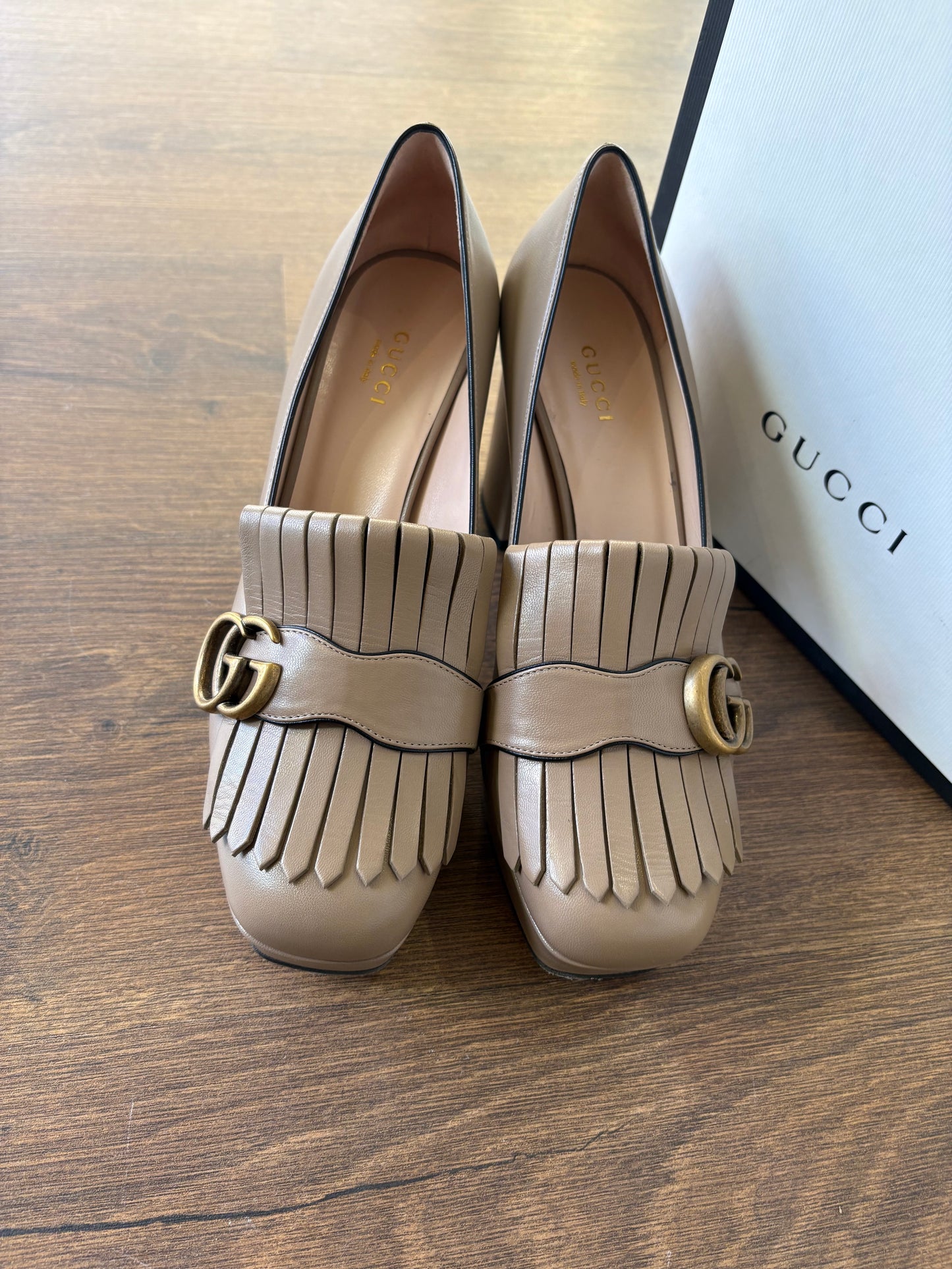 Gucci Marmont mocassini con nappine