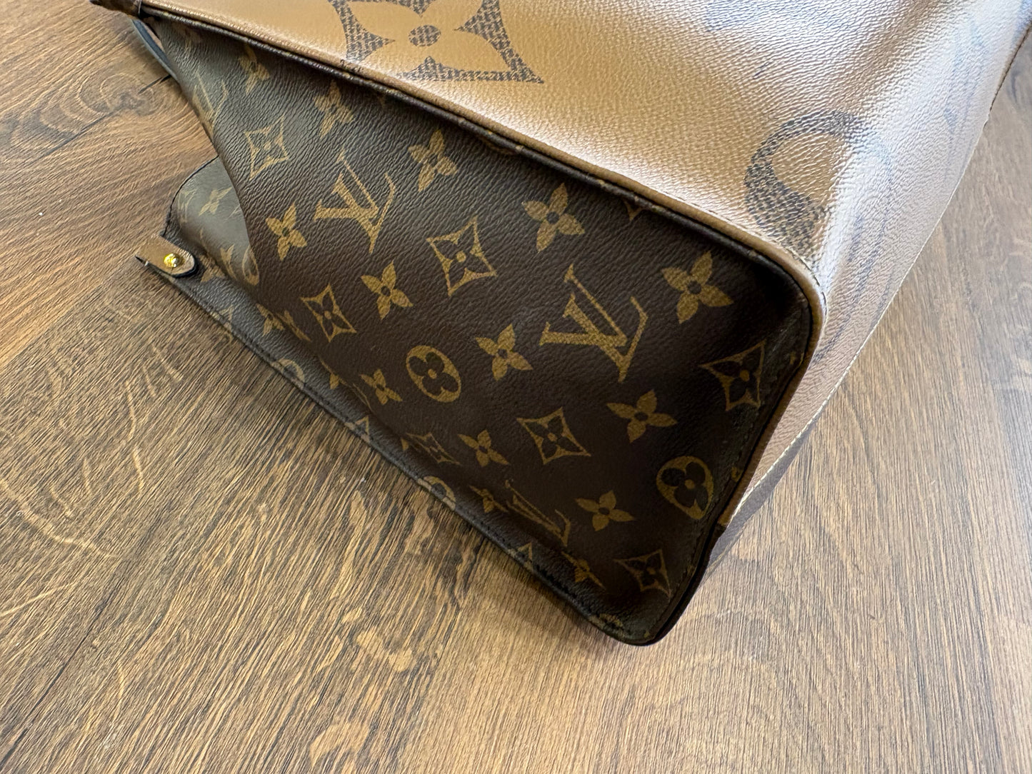 Louis Vuitton OnTheGo MM Monogram Reverse Canvas