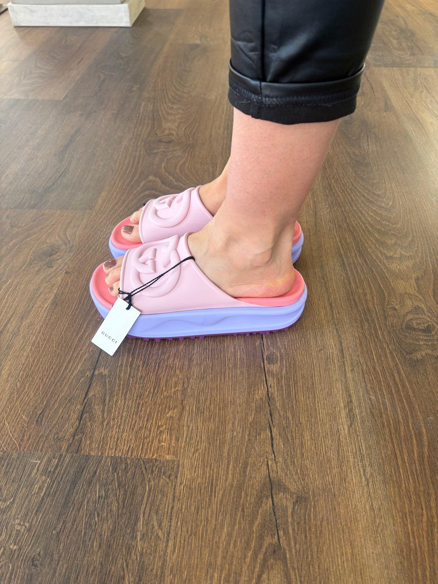 Gucci sandali gomma rosa38.Nuovi