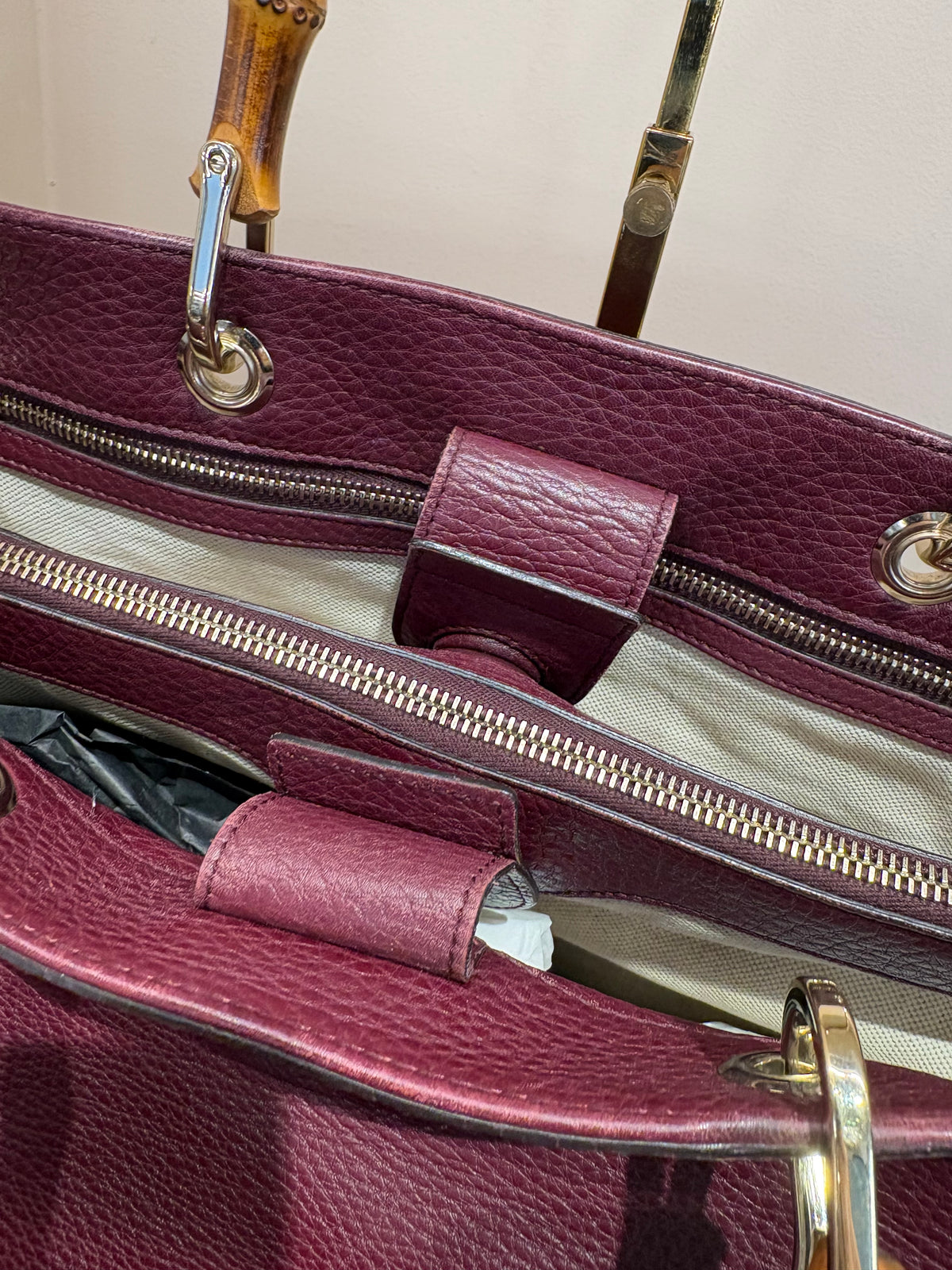 Borsa Gucci Bamboo Shopper Tote Large in Pelle Martellata Burgundy