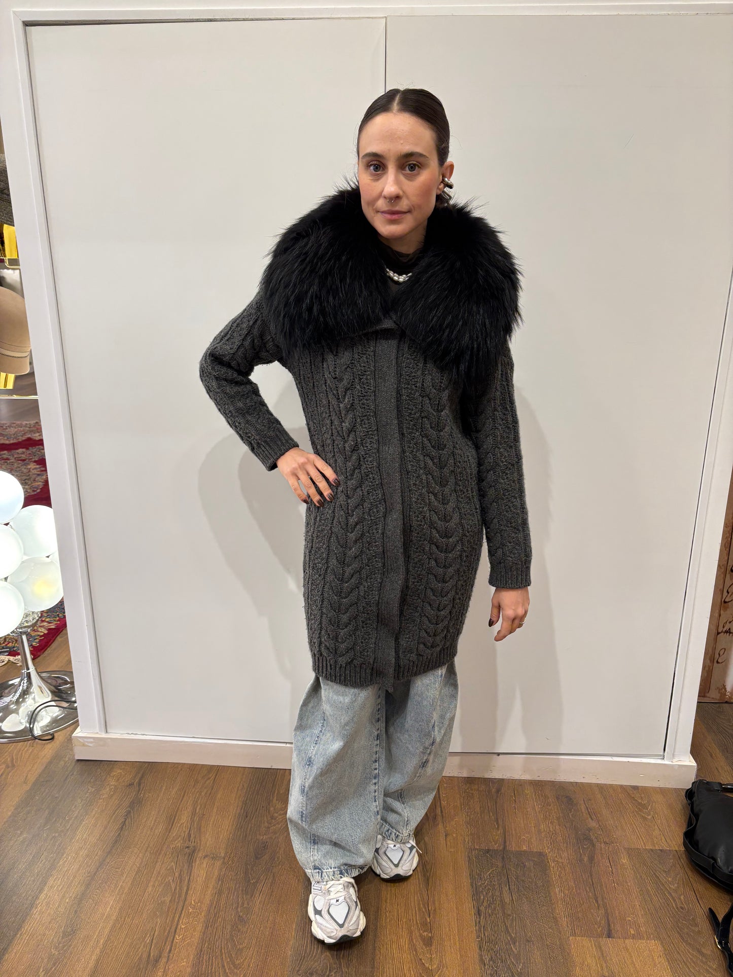 Prada cappottino trecce in lana e collo volpe nero