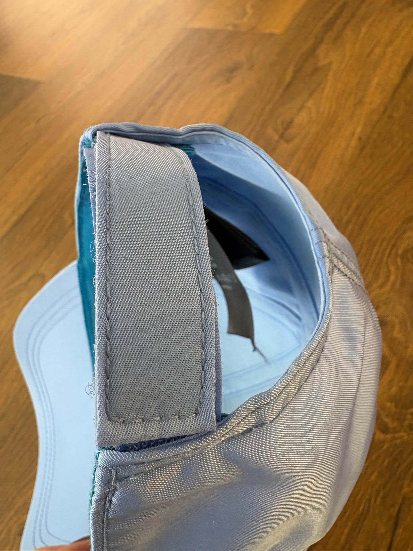 Prada Cappello Baseball in Re-Nylon Azzurro