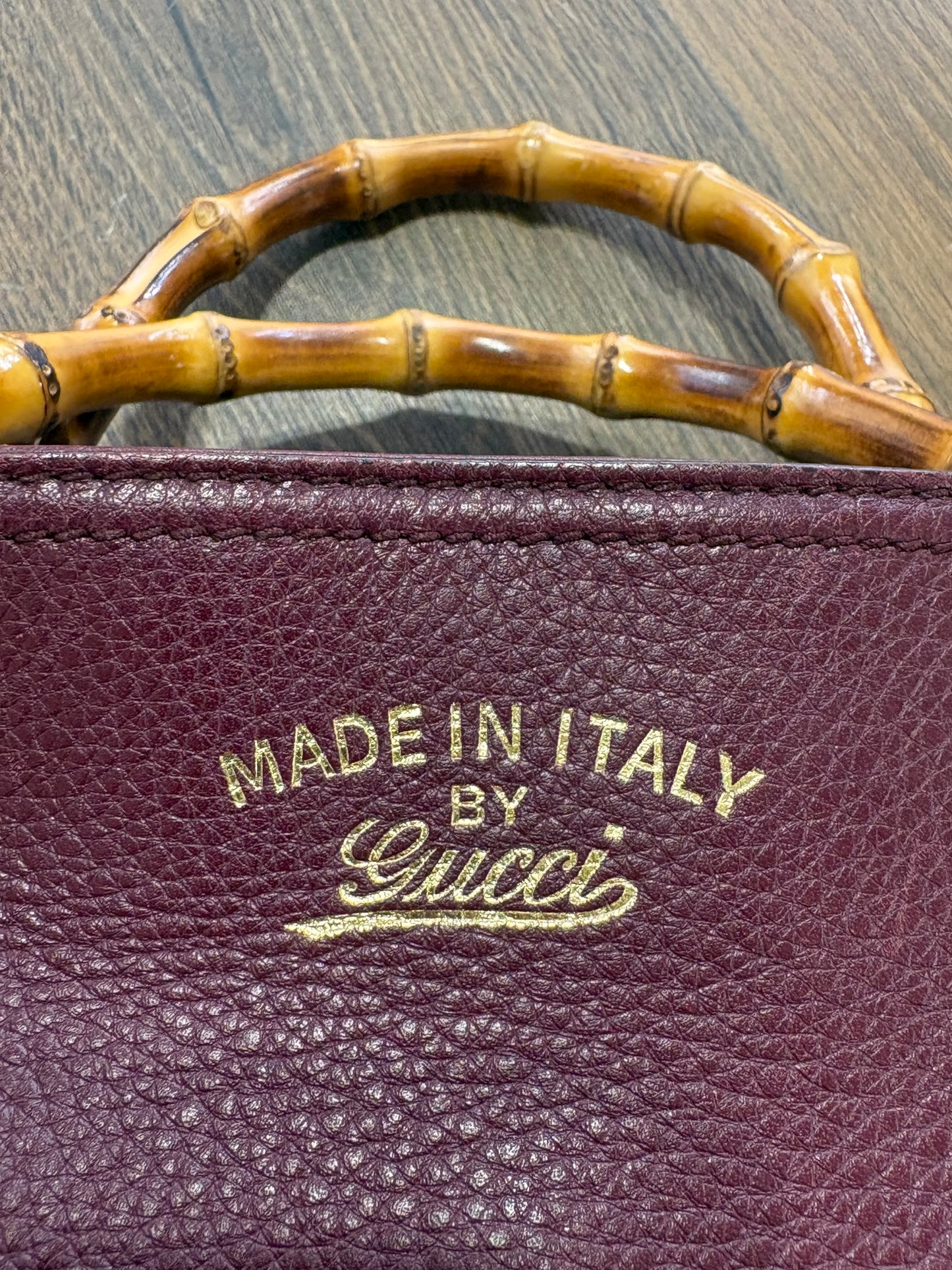 Borsa Gucci Bamboo Shopper Tote Large in Pelle Martellata Bordeaux