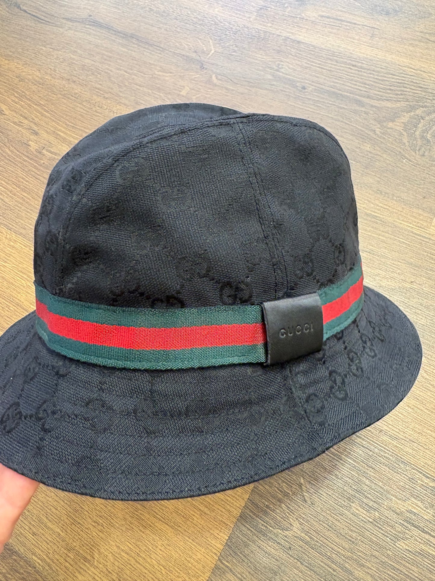 Cappello da Pescatore Gucci GG Supreme in Tessuto Tecnico e Cashmere-Lana