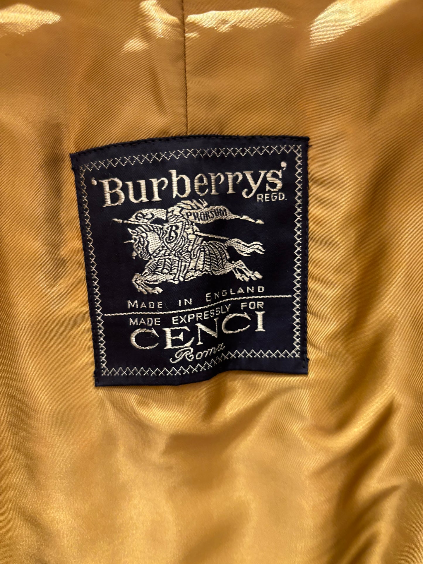 Burberry x Davide Cenci Edizione d'Archivio con Interno in Lana