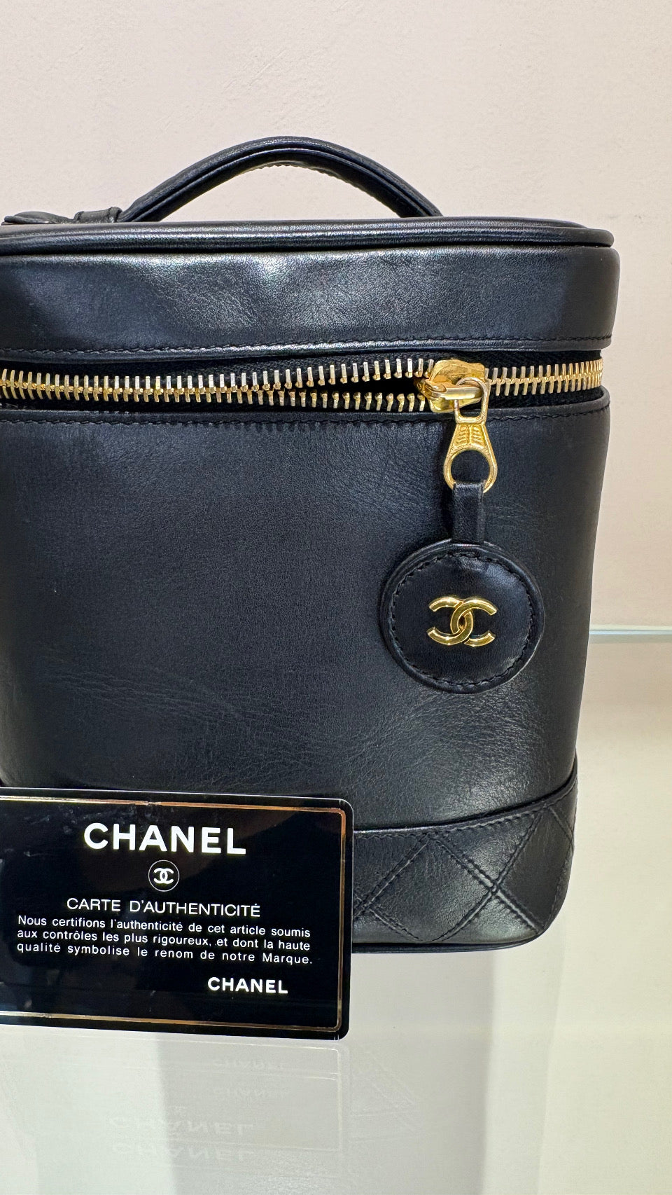 Chanel Vanity Case borsa a mano  in pelle di agnello nero. Vintage