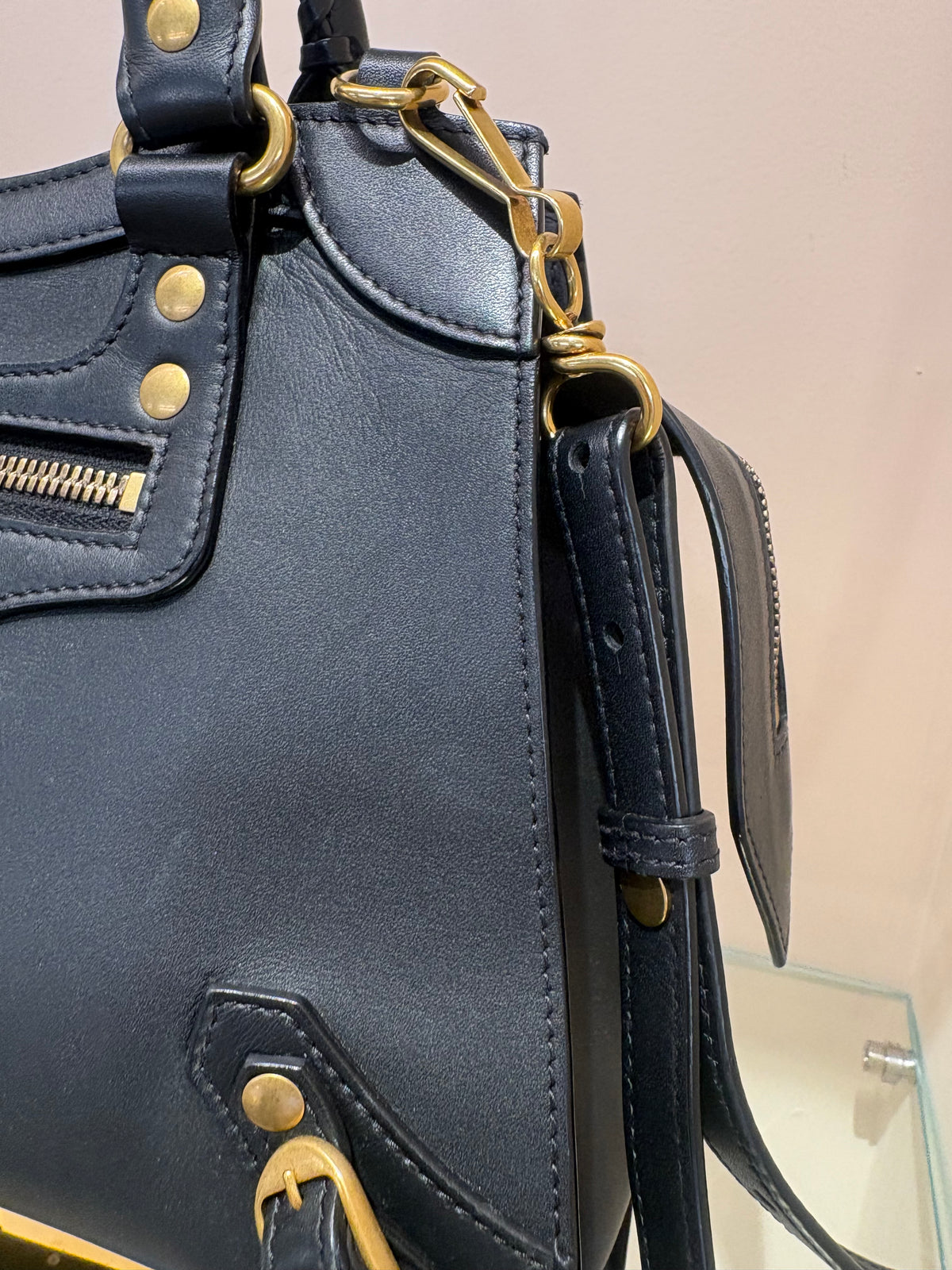 Balenciaga Borsa a Mano Neo Classic Small City in Pelle Liscia Nera