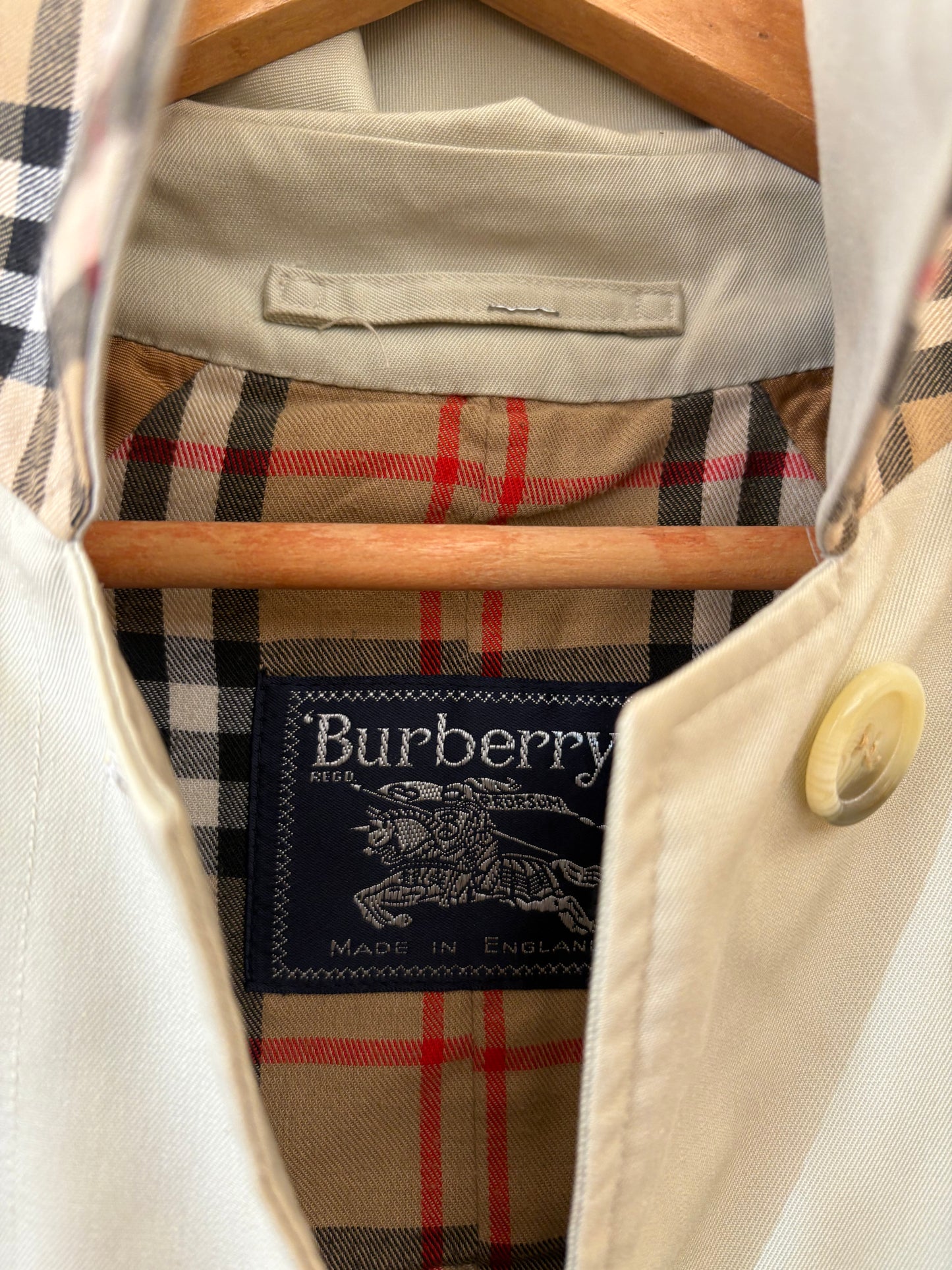 Burberrys’ trench sfoderato beige