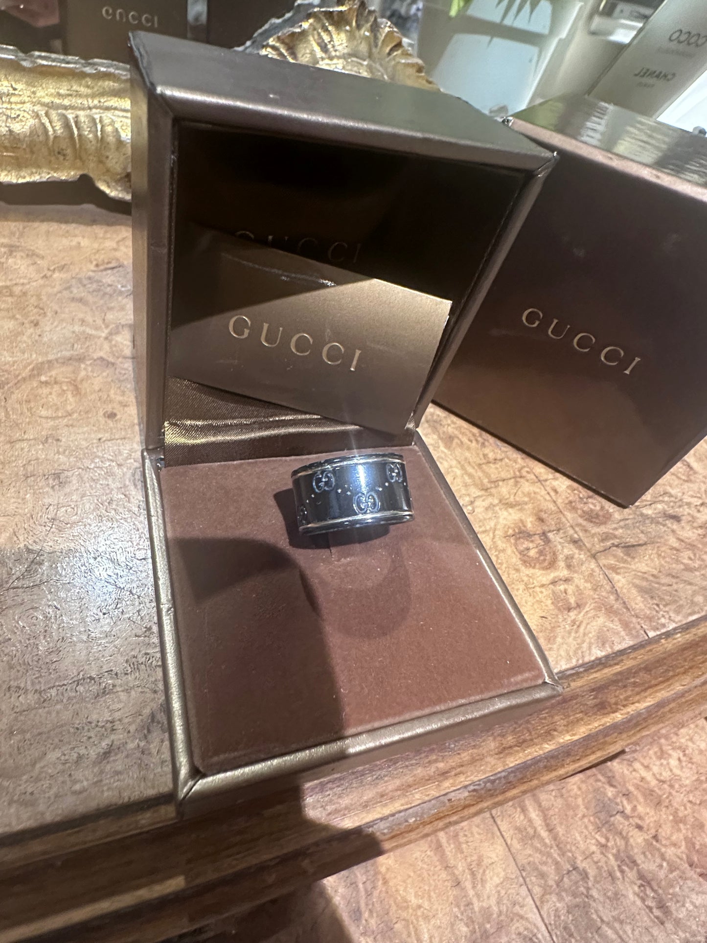 Gucci anello finitura  in oro 18 ct mis 16