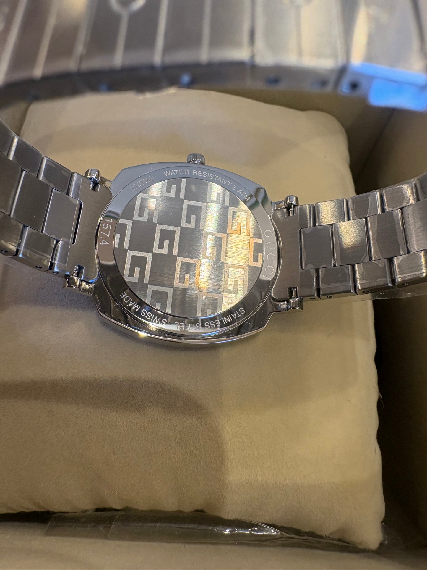 Gucci  Grip orologio Gucci Grip  in acciaio inossidabile con motivo GG inciso .nuovo