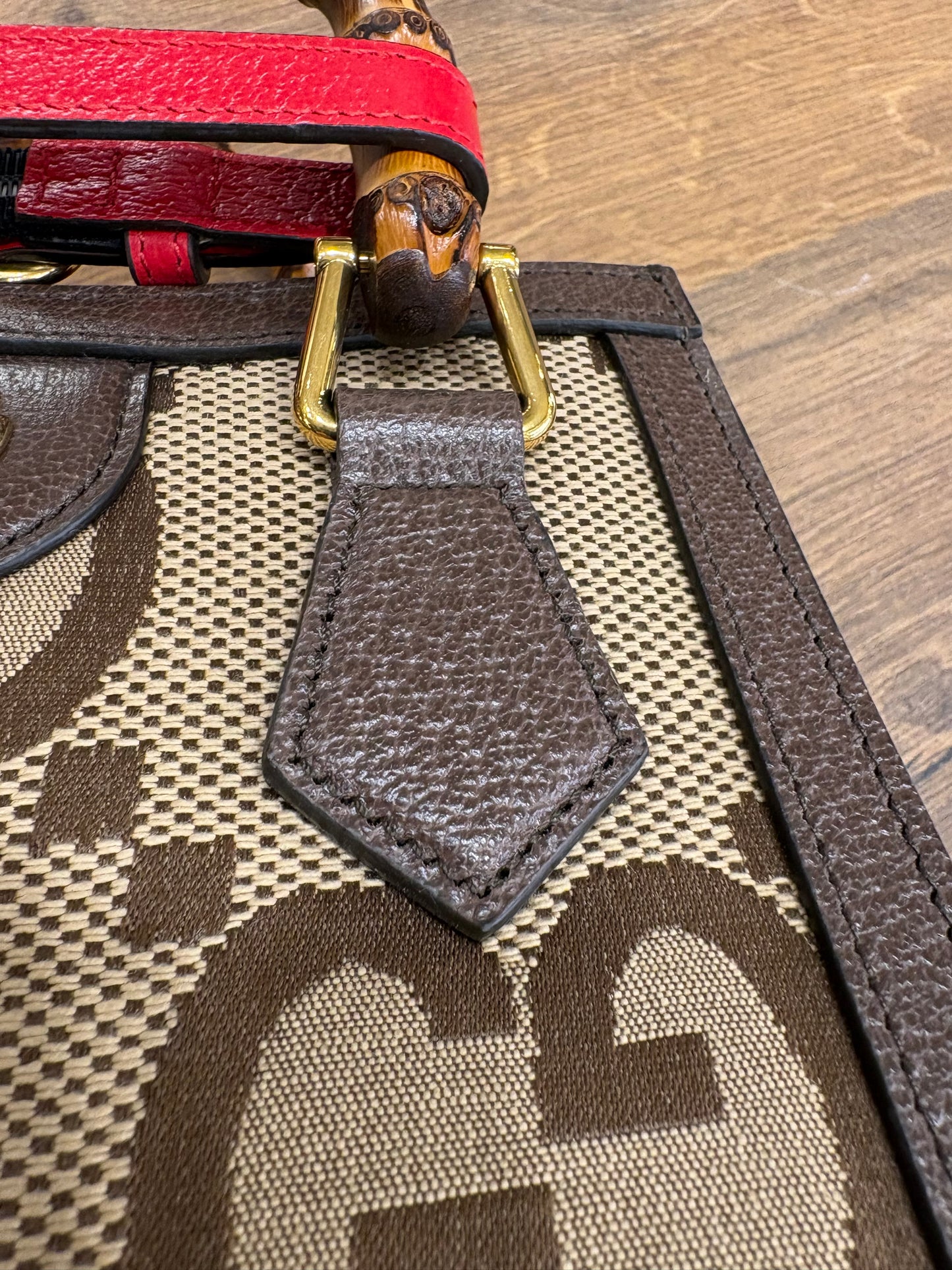 Gucci Diana Shopping Jumbo GG Mini