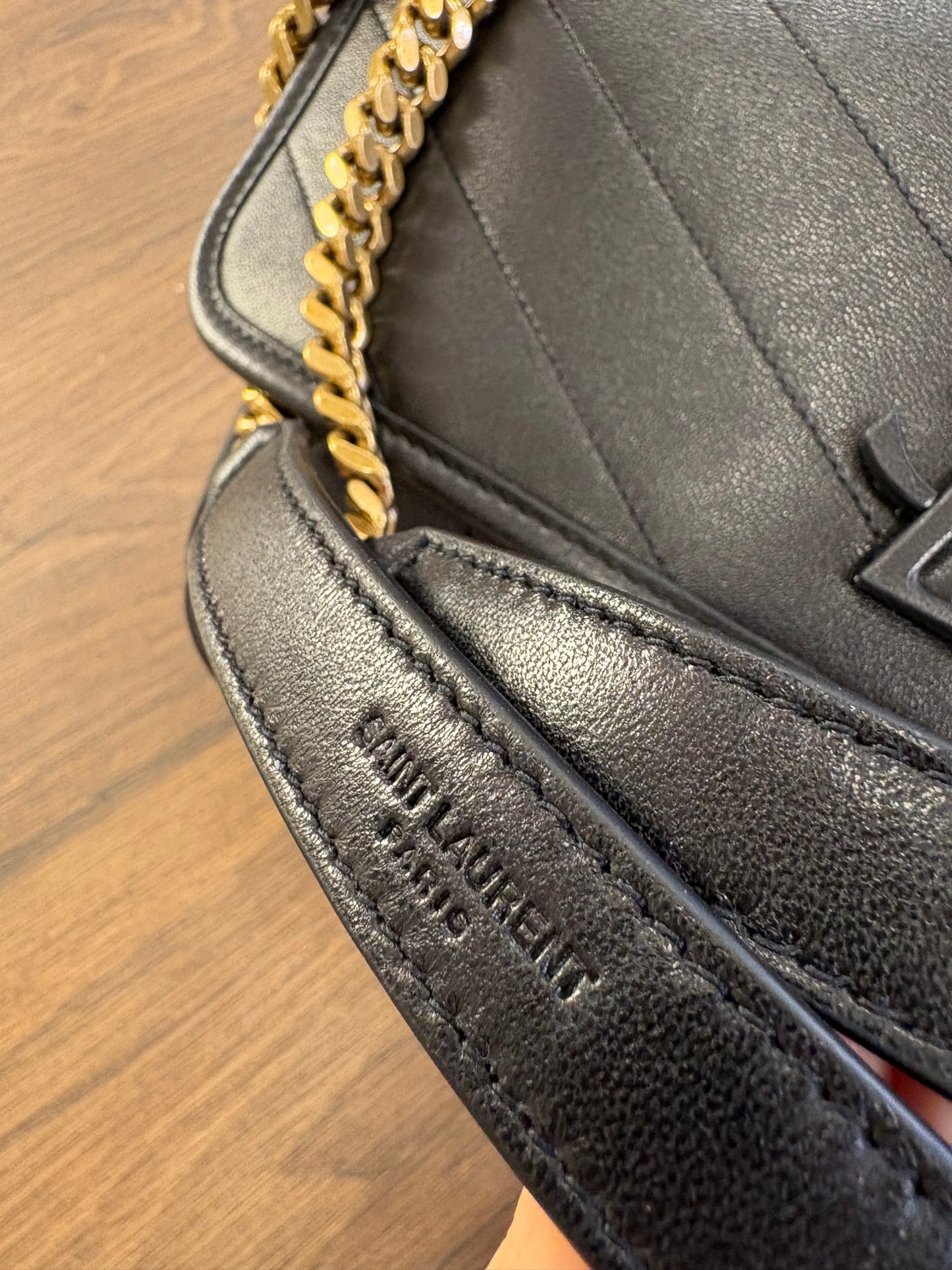 Saint Laurent Niki media in pelle