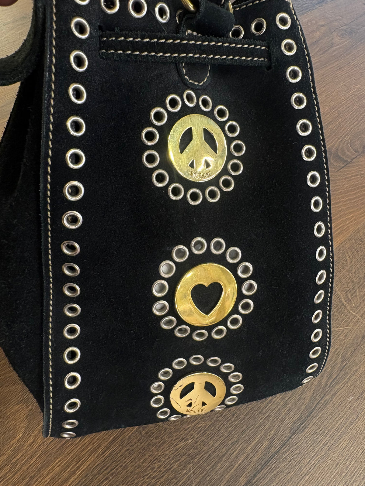 Moschino secchiello in suede nero metallo dorato . Vintage