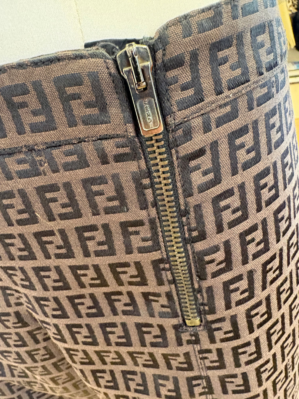 Fendi pantaloni tecnici stampati 44