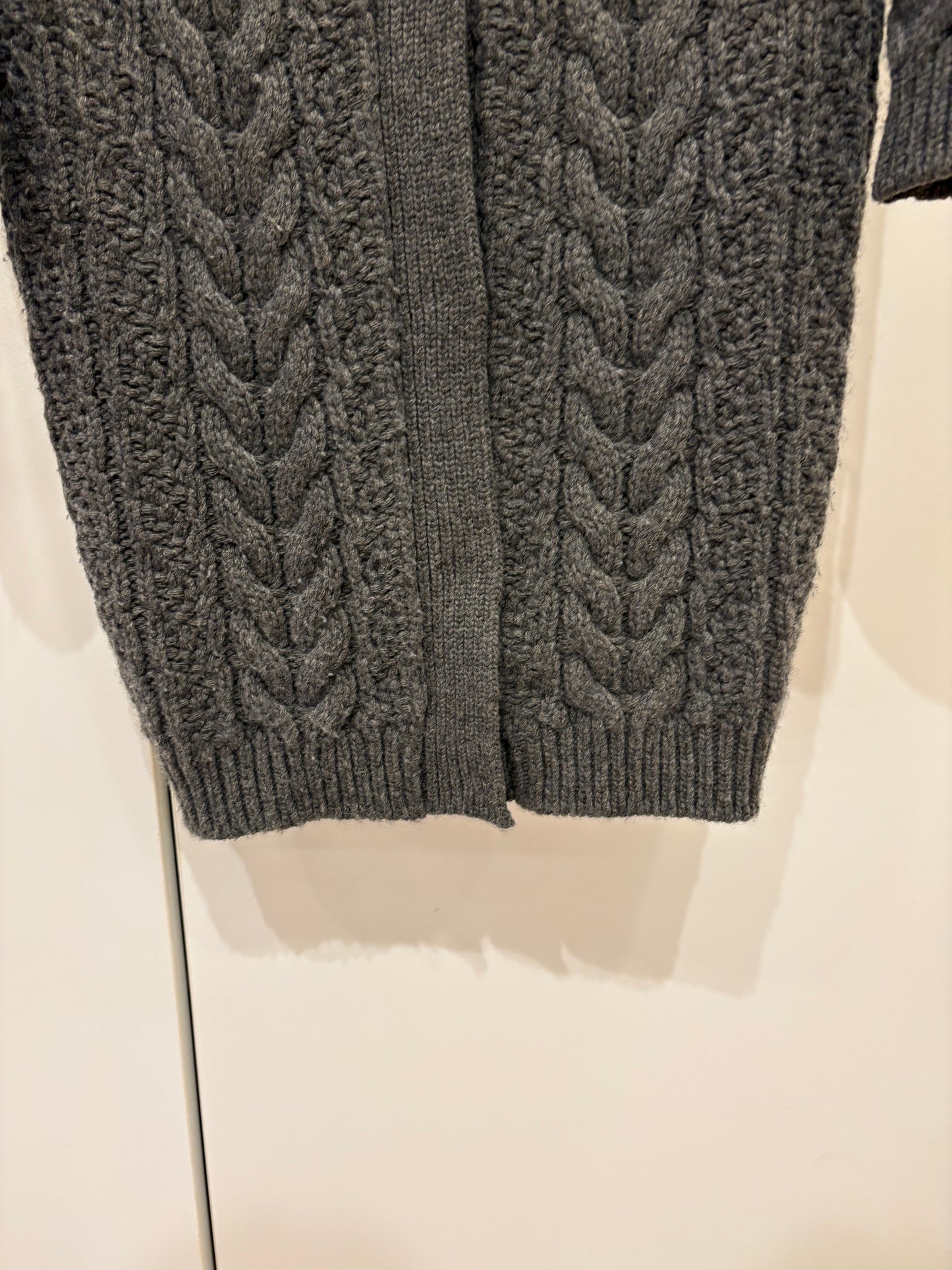 Prada cappottino trecce in lana e collo volpe nero