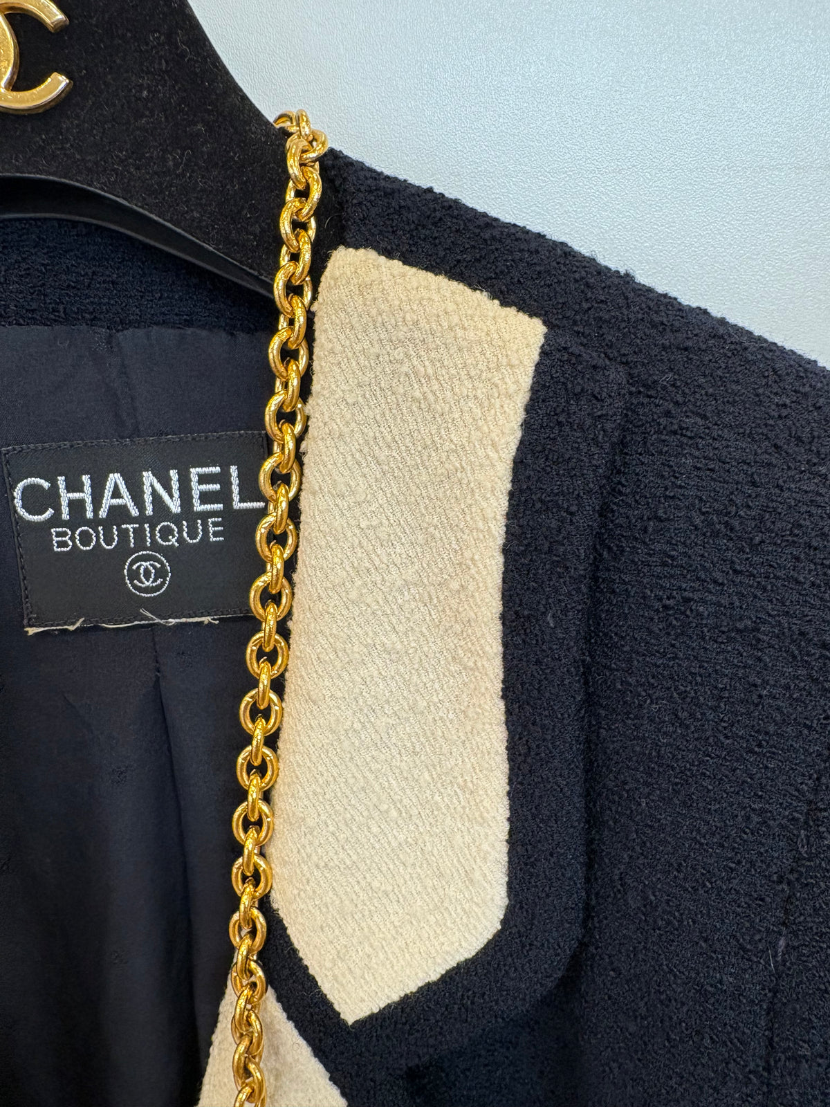 Chanel giacca lana bouclé  blu revers avorio 40/42. Vintage