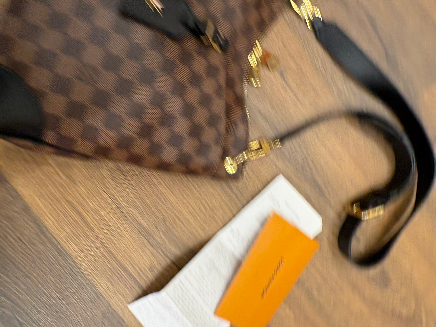 Louis Vuitton Odeon in tela damier e pelle