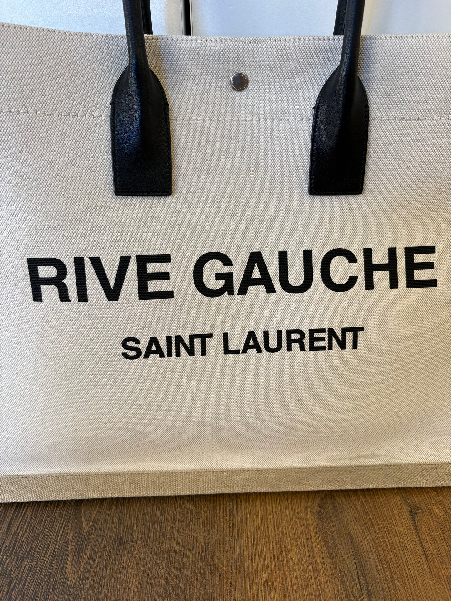 Saint Laurent Borsa Tote Rive Gauche Grande in Canvas e Pelle. Nuovo