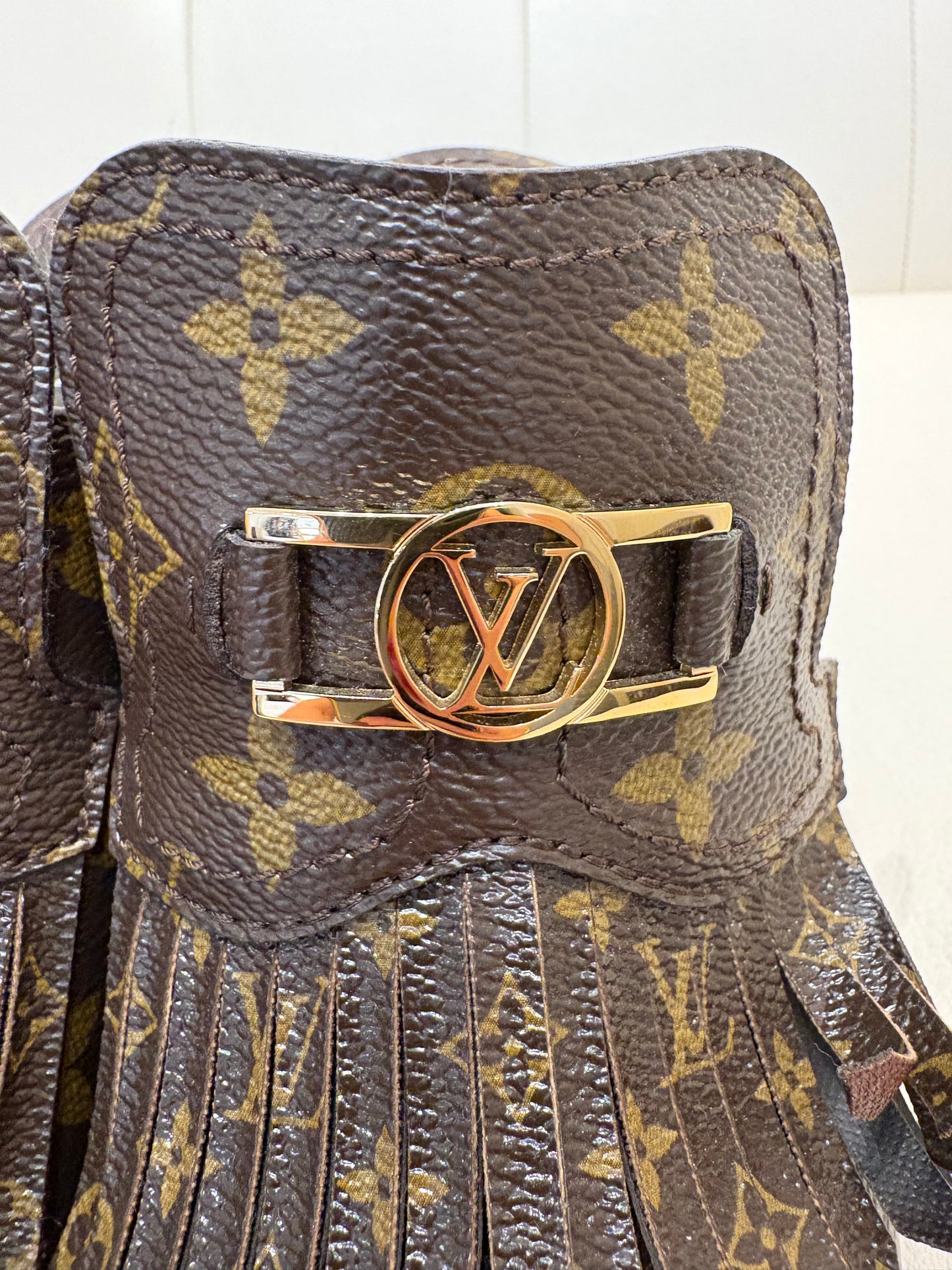 Louis Vuitton  sandali Isola   monogram 38