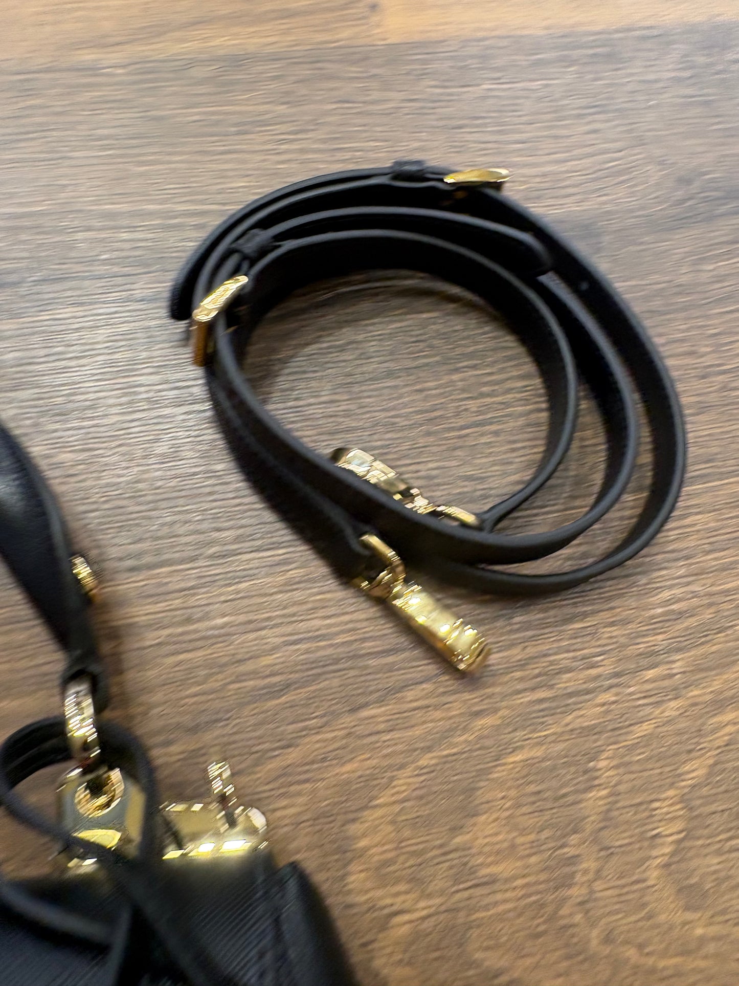 Borsa Prada Sidonie Top Handle in Pelle Saffiano Nera con Finiture Oro