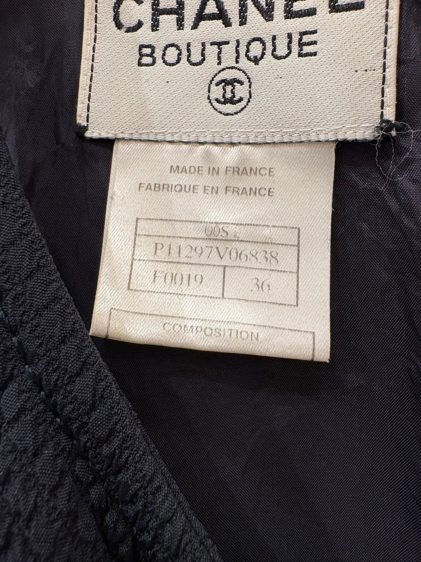 Chanel abito blu bottoni madreperla logo