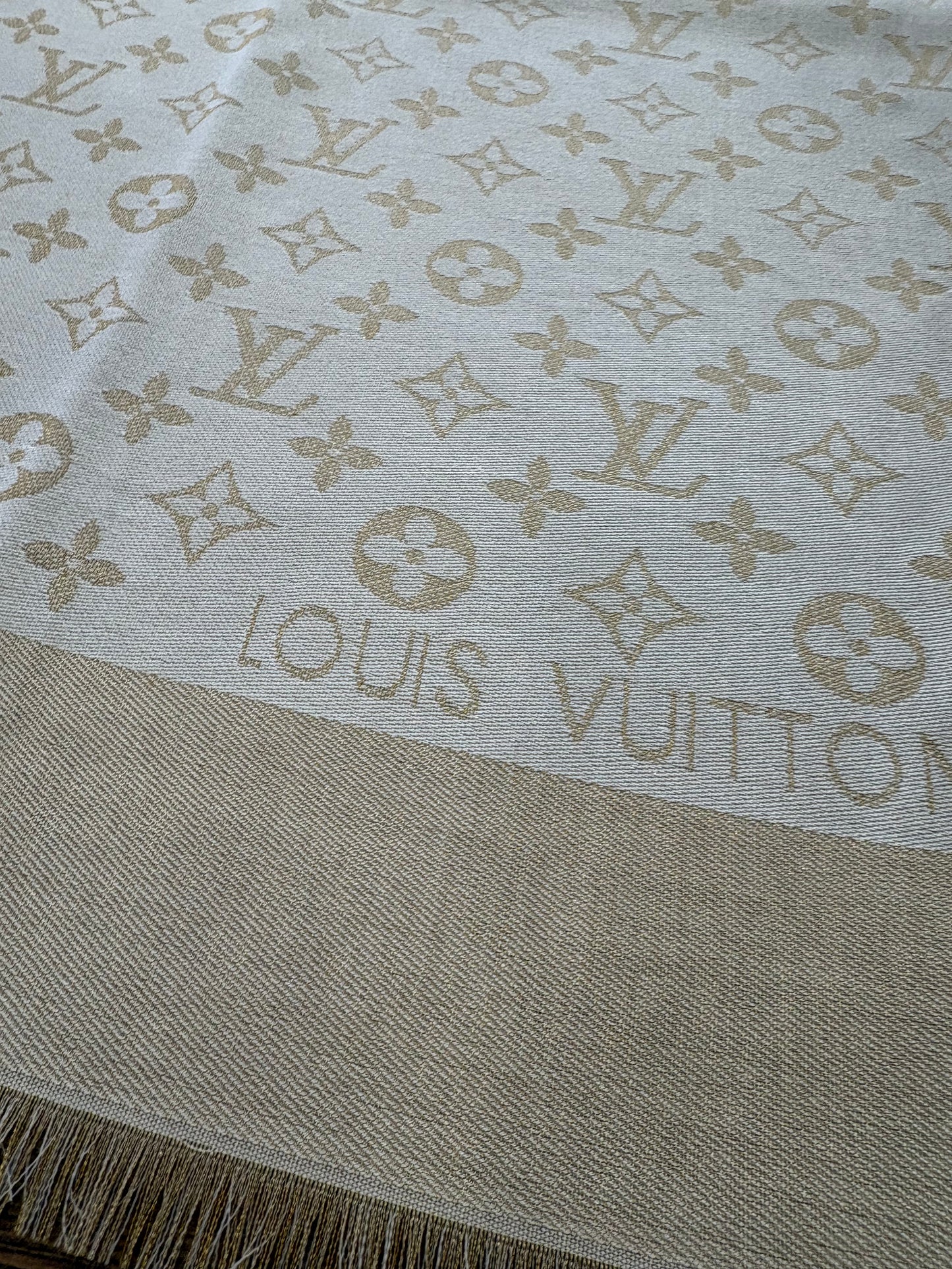 Louis Vuitton scialle Shine avorio / beige metallizzato