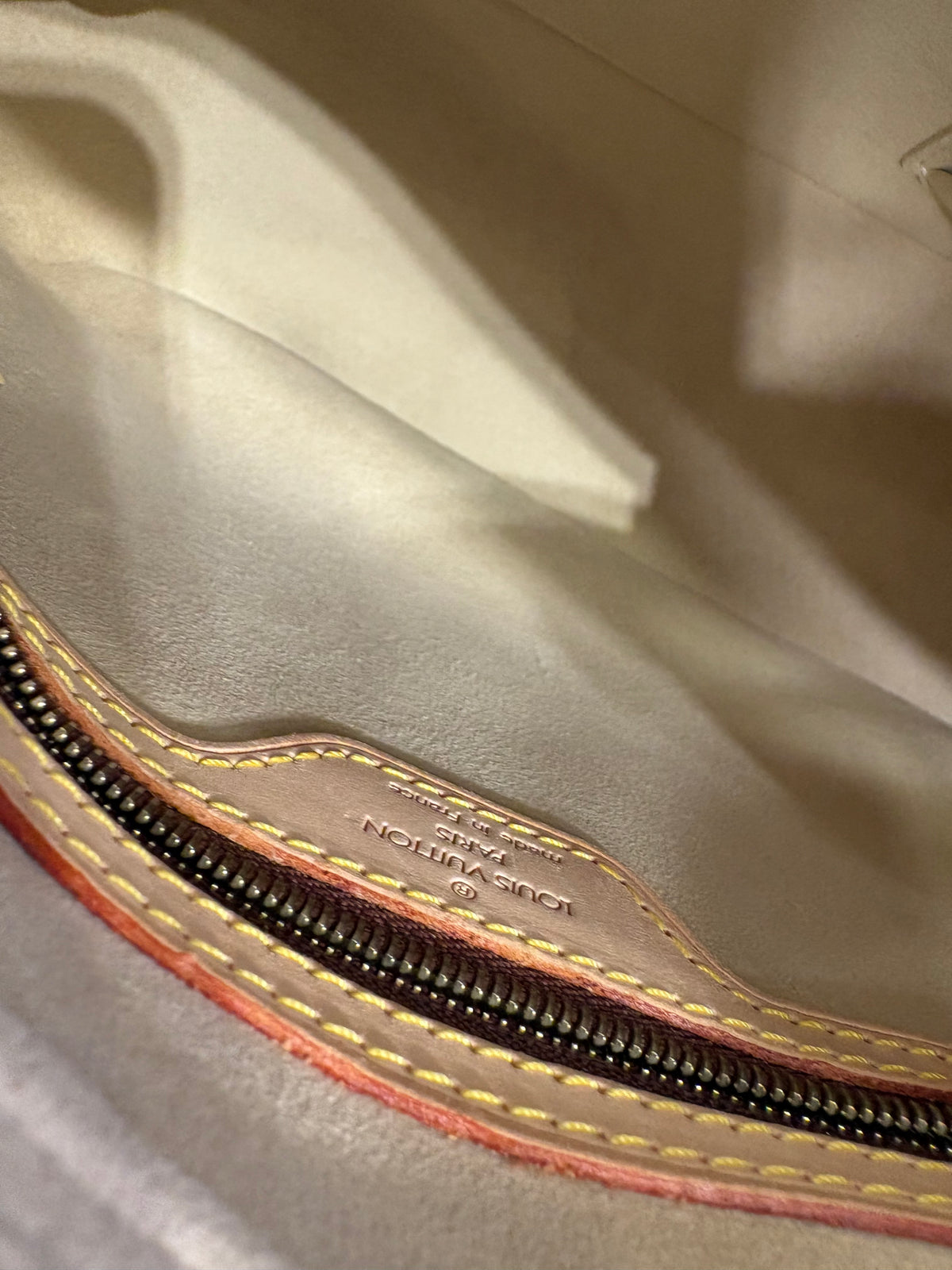 Louis Vuitton Looping MM in Tela Monogram Vintage