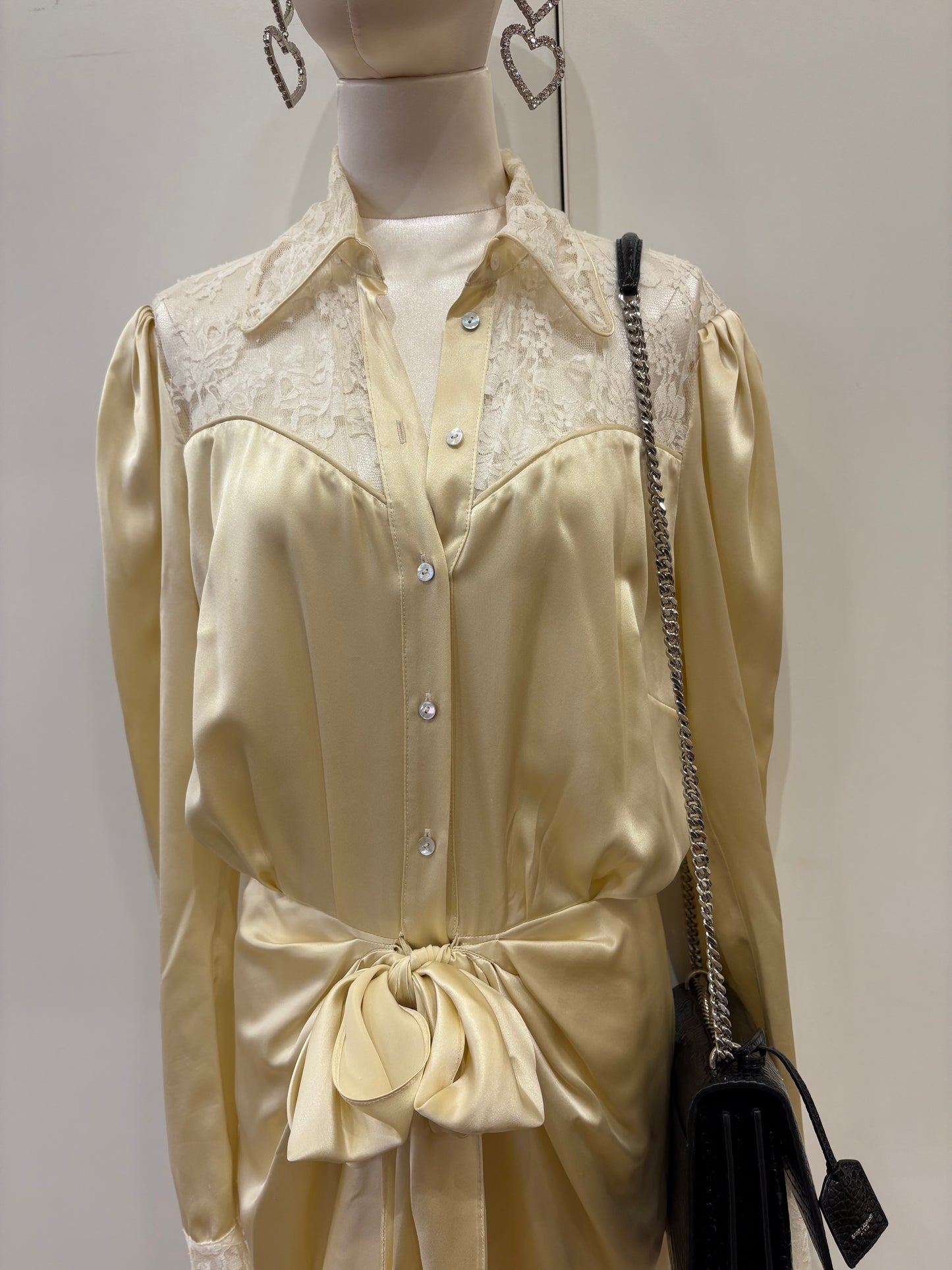 Magda Butrym abito seta champagne pizzo con fiocco