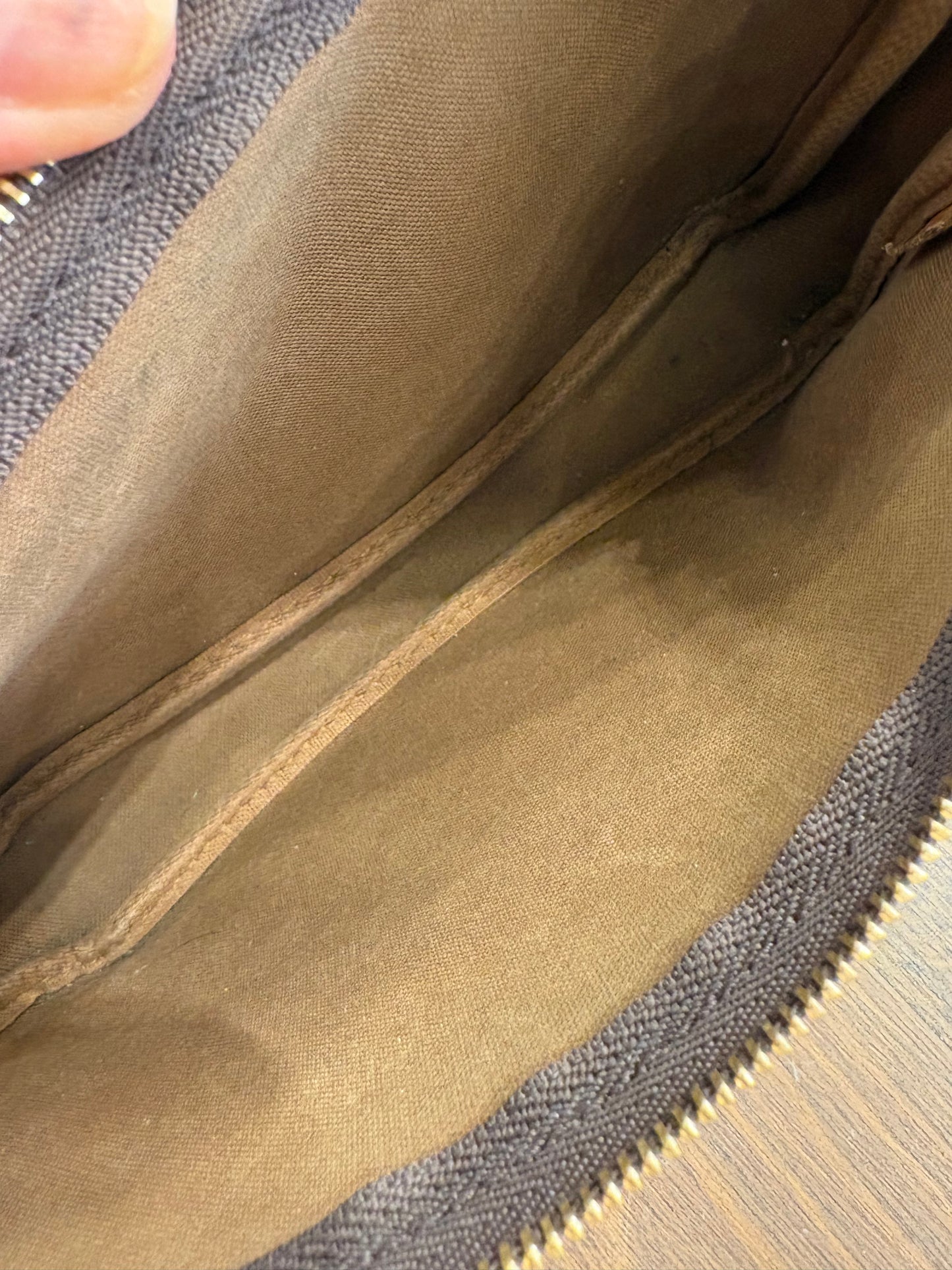 Louis Vuitton Borsa a spalla Pochette Accessoires mini con monogramma