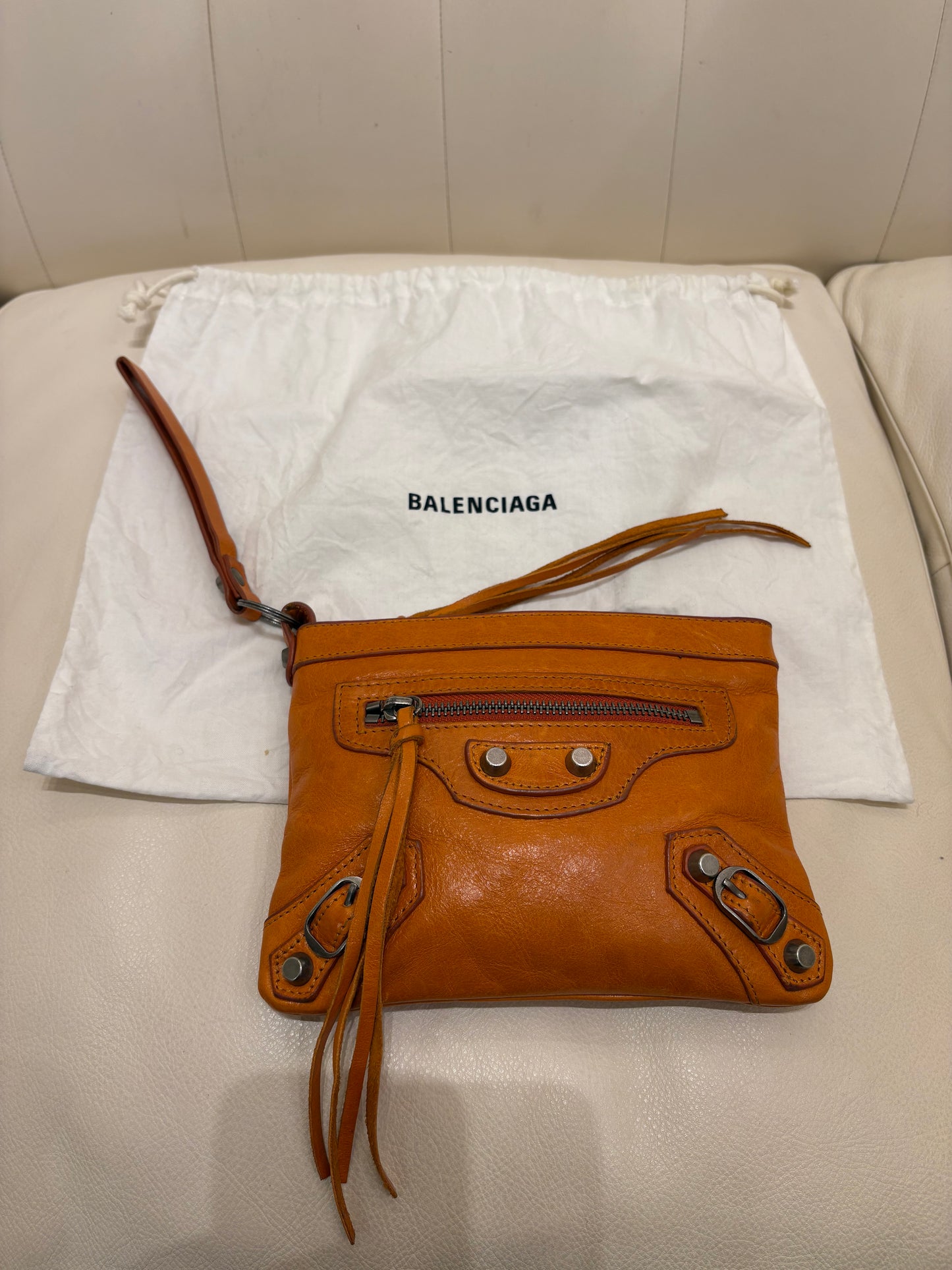 Balenciaga pochette in pelle arancione