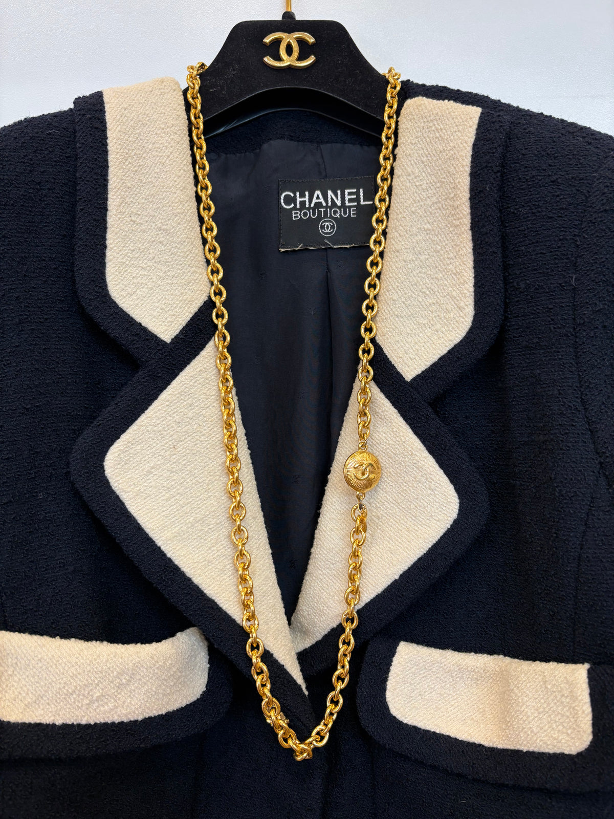 Chanel giacca lana bouclé  blu revers avorio 40/42. Vintage