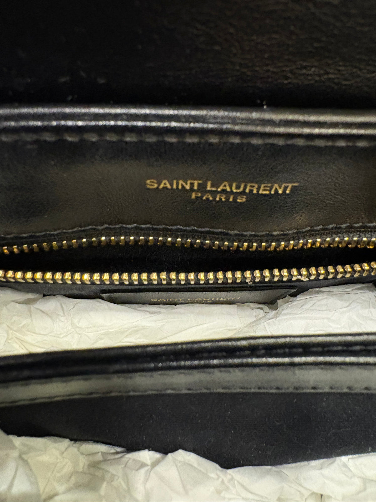 Saint Laurent Loulou Toy/Mini d'Archivio in Pelle Matelassé Nera con Hardware Dorato
