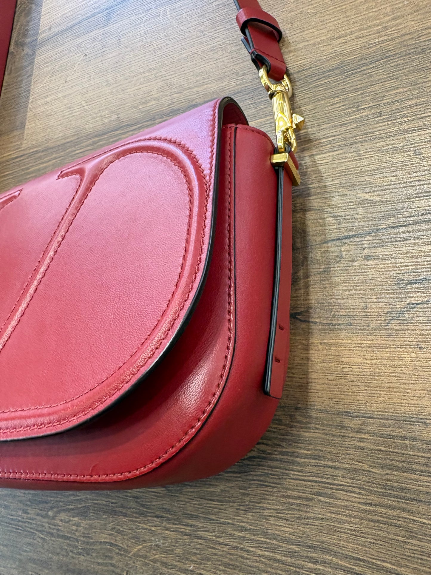 Valentino VLogo Walk borsa a spalla in vitello rosso