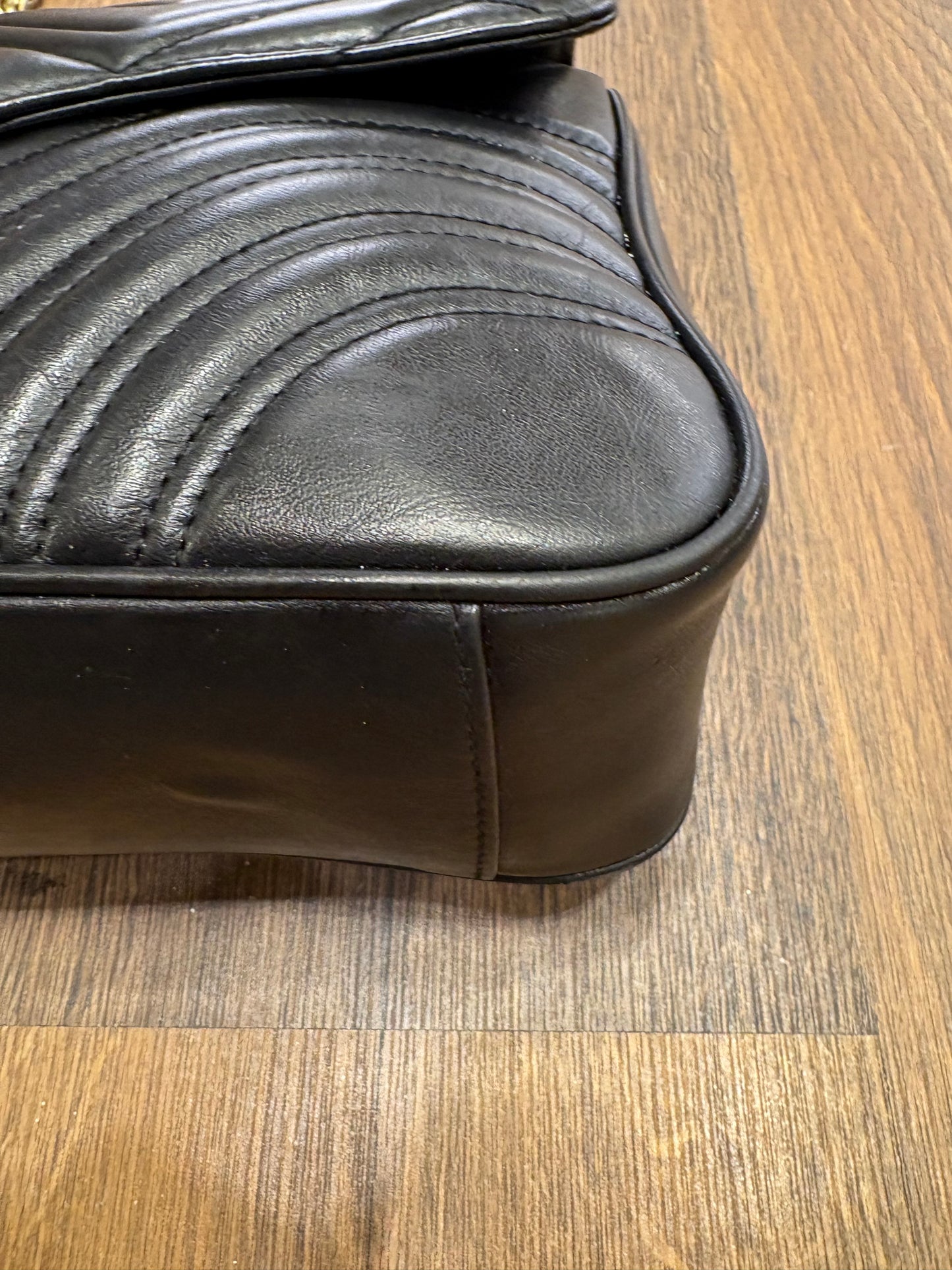 Borsa a spalla Gucci GG Marmont Large in pelle Matelassé - 30 cm