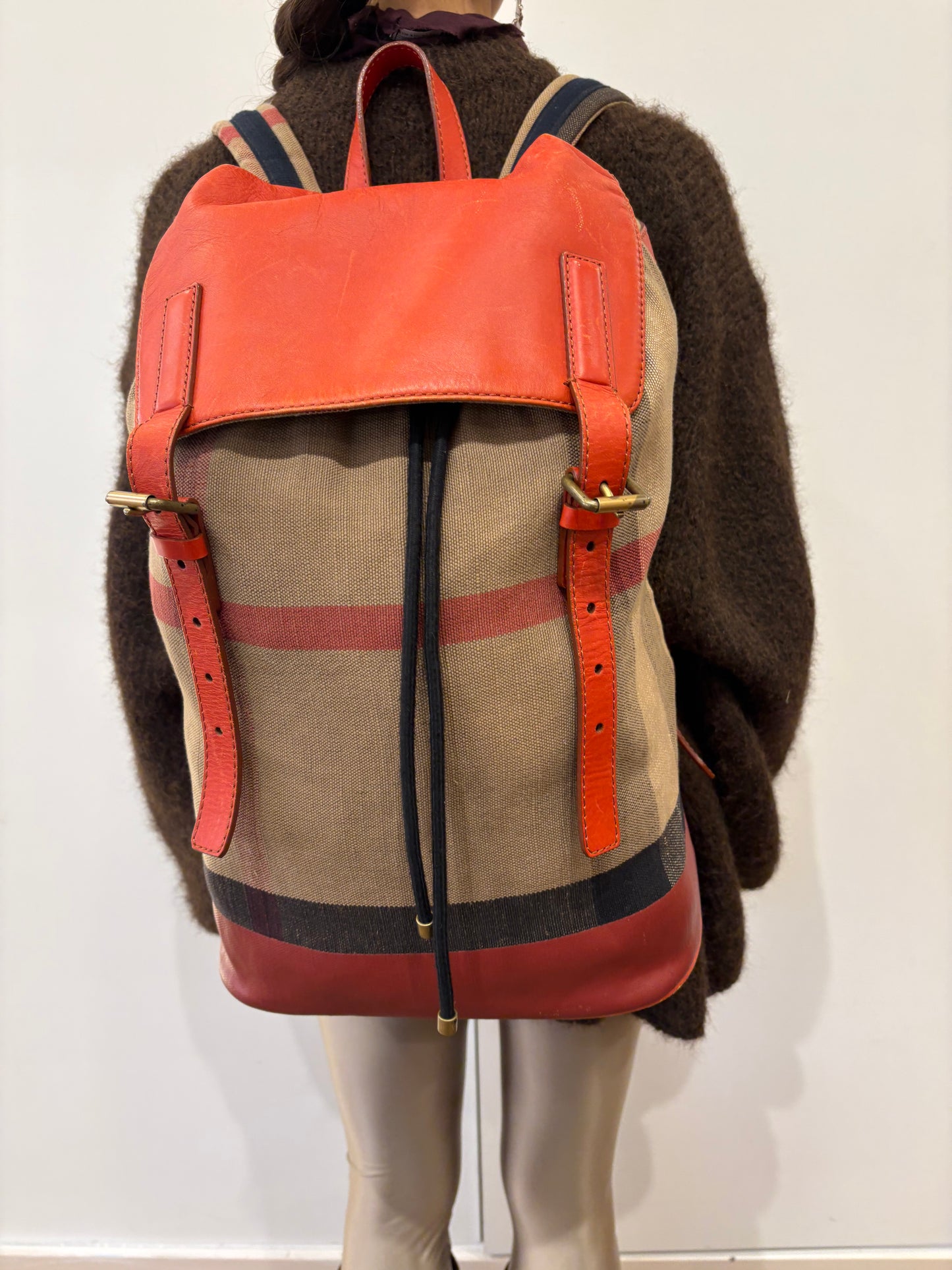 Burberry zaino tela check e pelle rossa