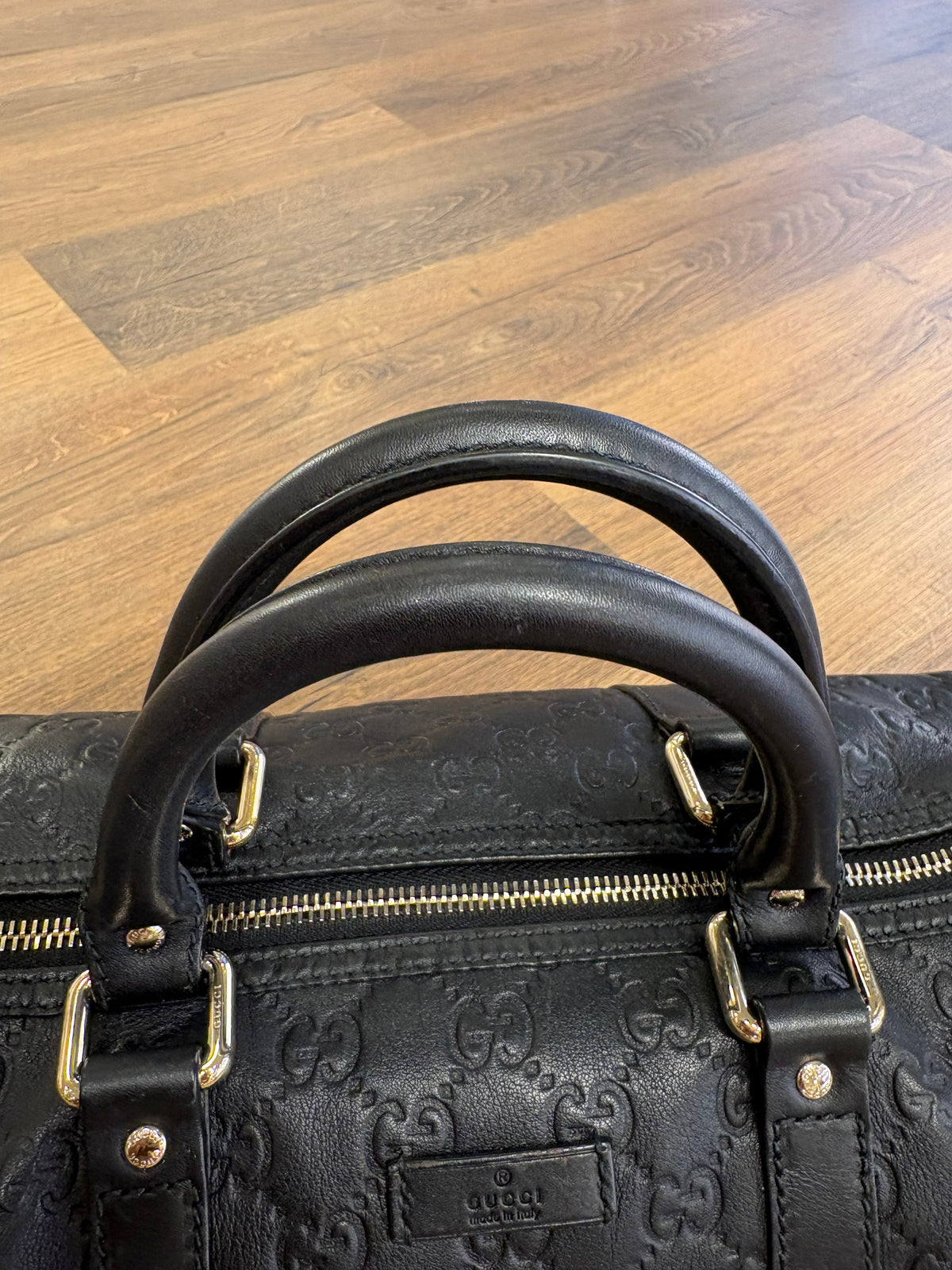 Gucci Borsa a Mano Bauletto  Joy Boston Medium in Pelle Guccissima Nera
