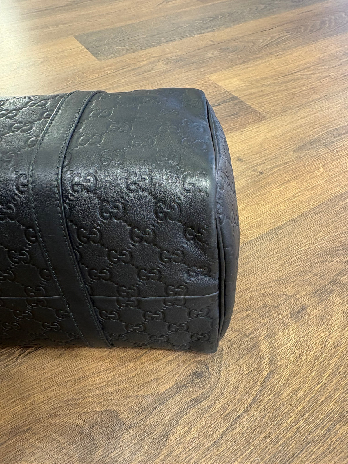 Gucci Borsa a Mano Bauletto  Joy Boston Medium in Pelle Guccissima Nera