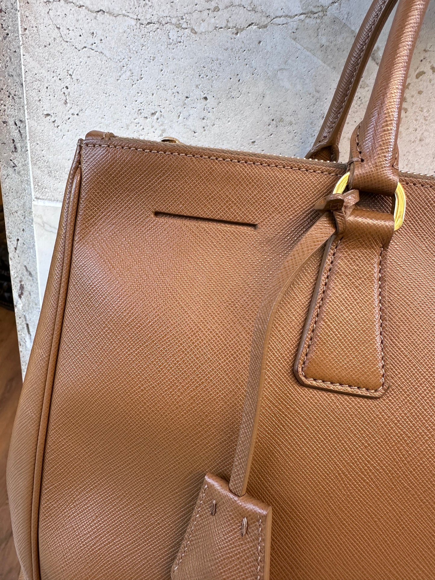 Prada  Galleria tote hand bag saffiano cammello