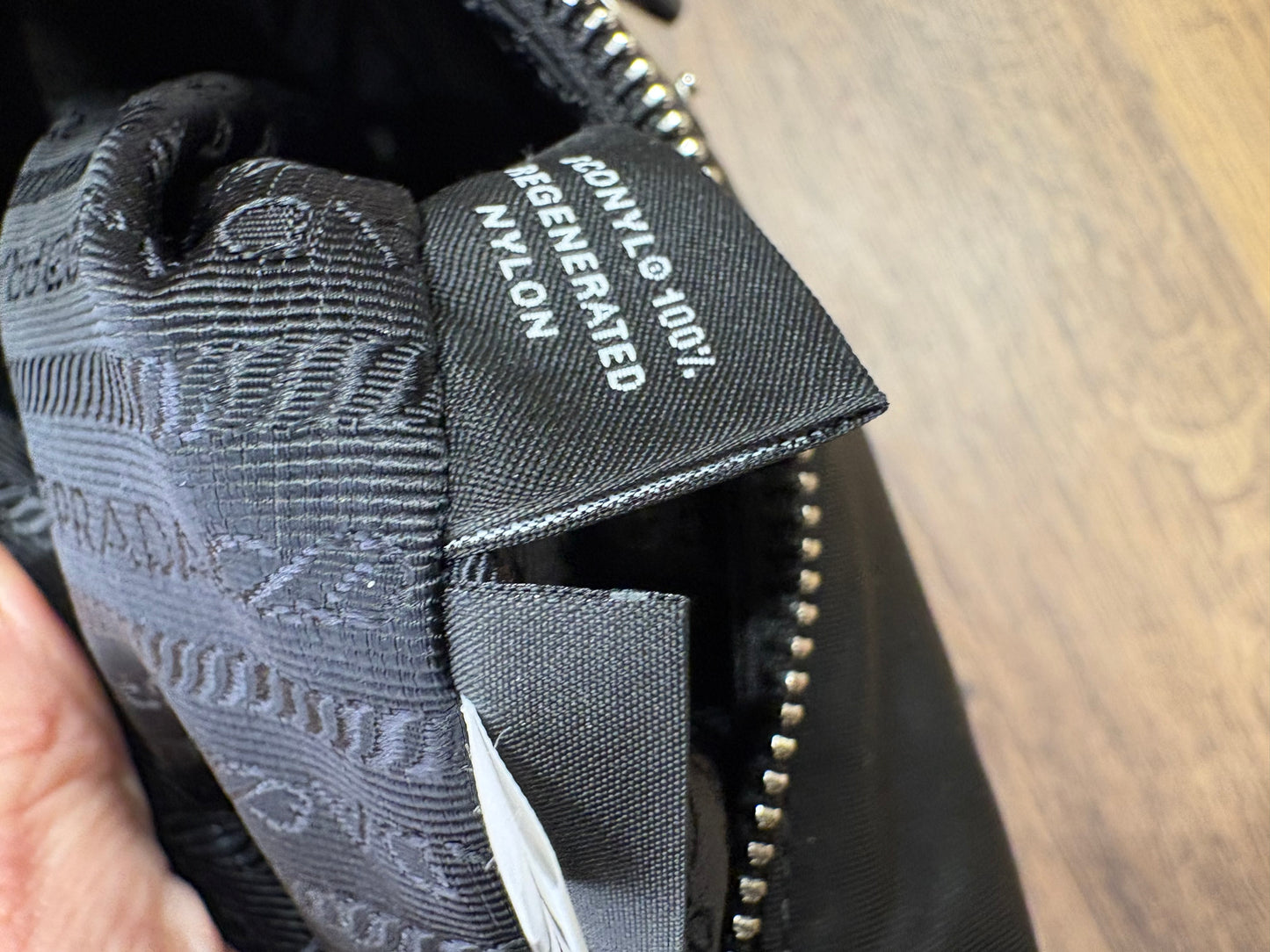 Prada Re-Edition 2005. Nuova