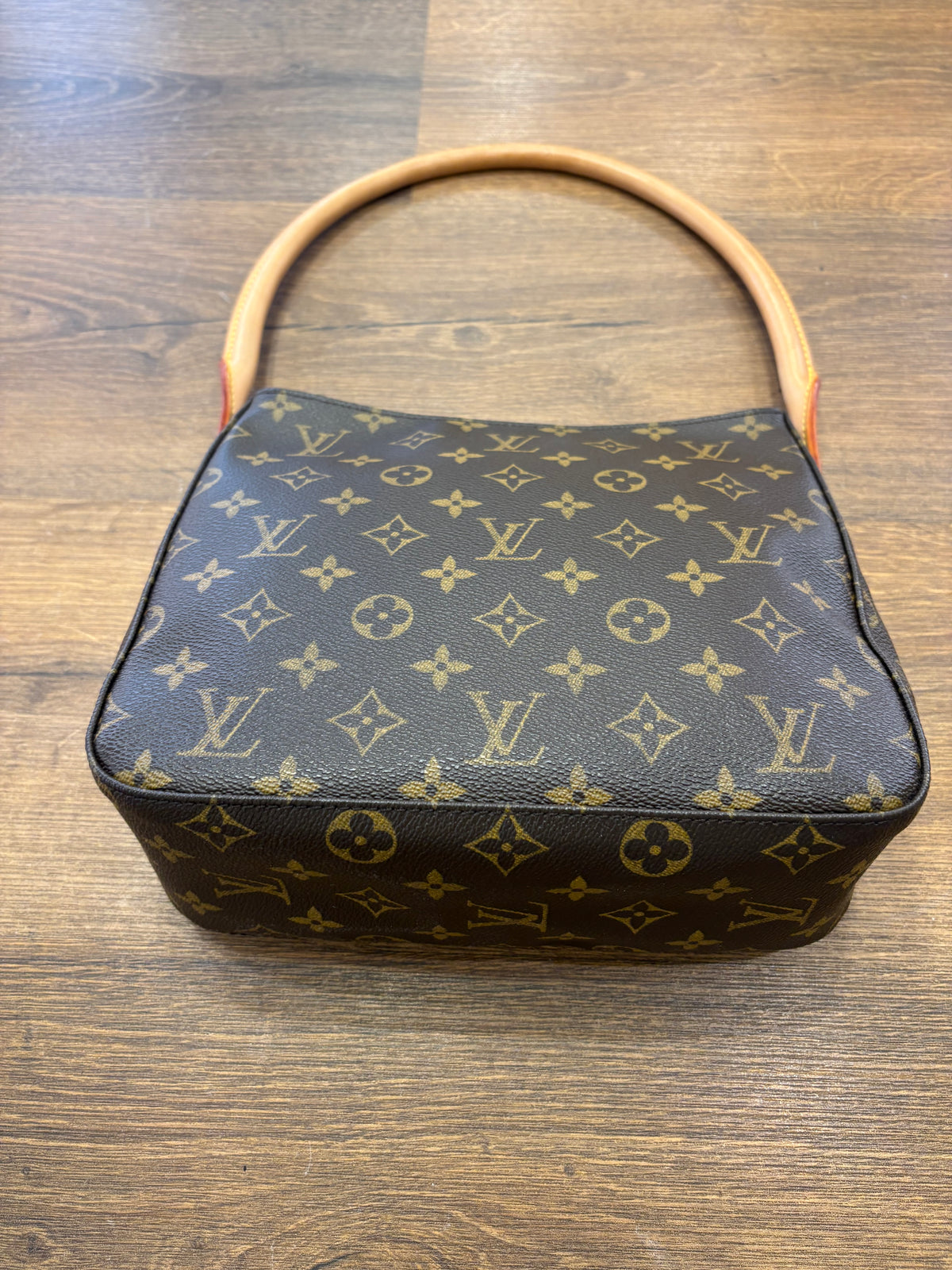 Louis Vuitton Looping MM in Tela Monogram Vintage