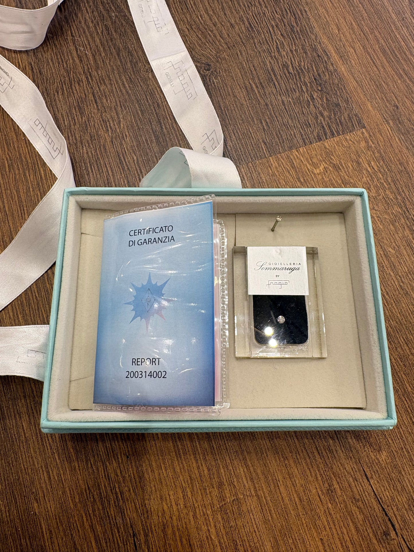 Diamante 0.20 bilaterali certificato gemmologico